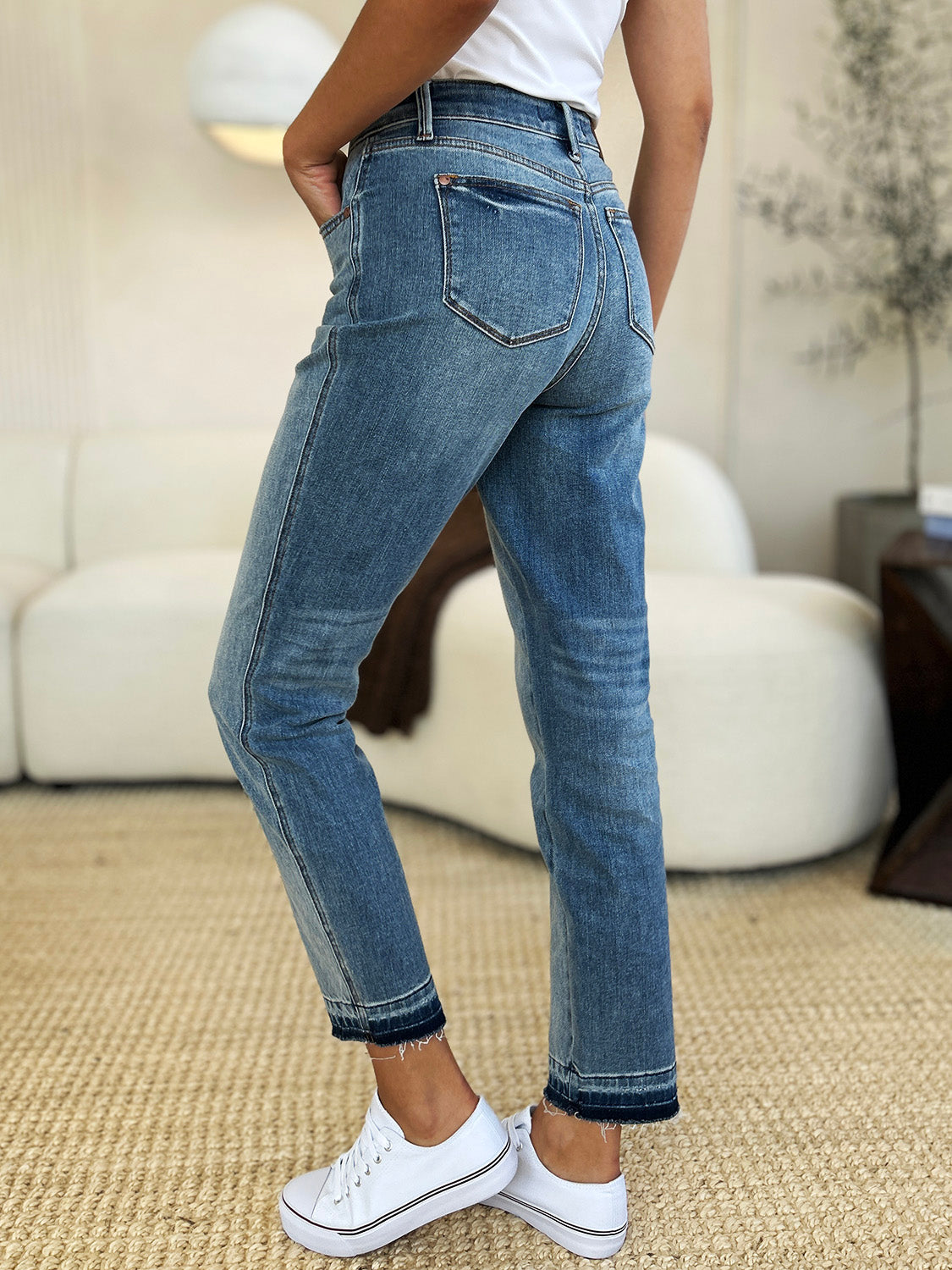 Judy Blue Full Size Mid Rise Rigid Magic Release Hem Jeans Medium / 0/24 Medium / 1/25