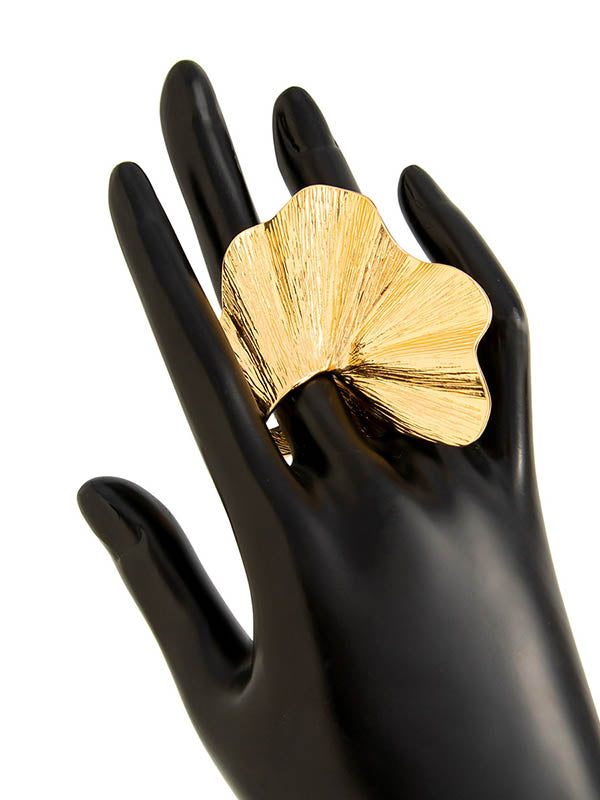 Chic Geometric Ring: A Bold Accessory for Modern Elegance GOLD / One_size SILVER / One_size GOLD / One_size-SILVER / One_size-