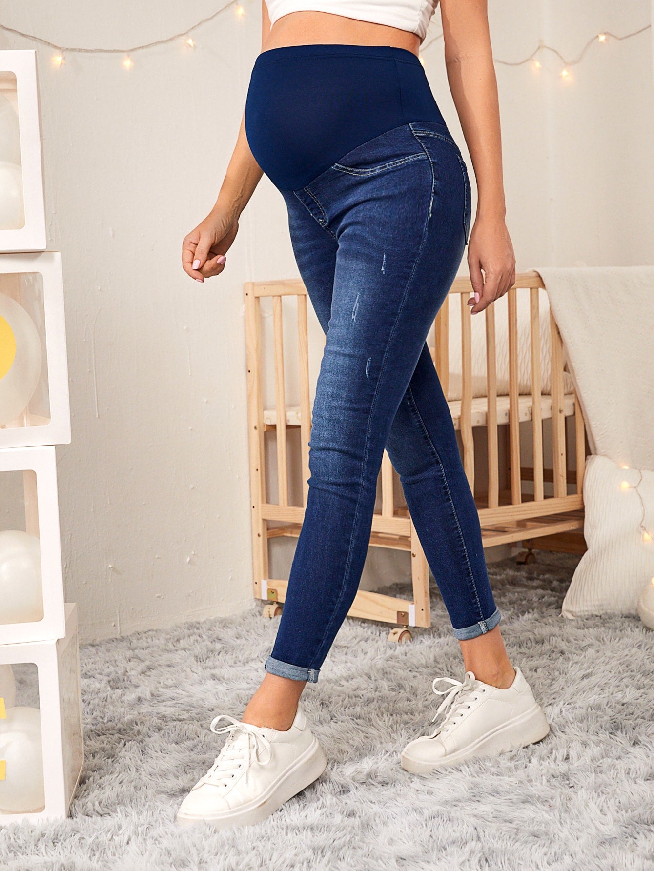 Chic and Comfy: Maternity High-Waist Ripped Skinny Jeans Dark Wash / S Dark Wash / M