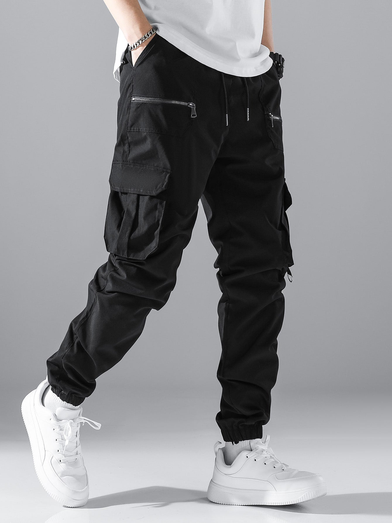 Loose Fit Cargo Pants with Flap Pockets and Drawstring Waist for Ultimate Comfort Black / S Black / M