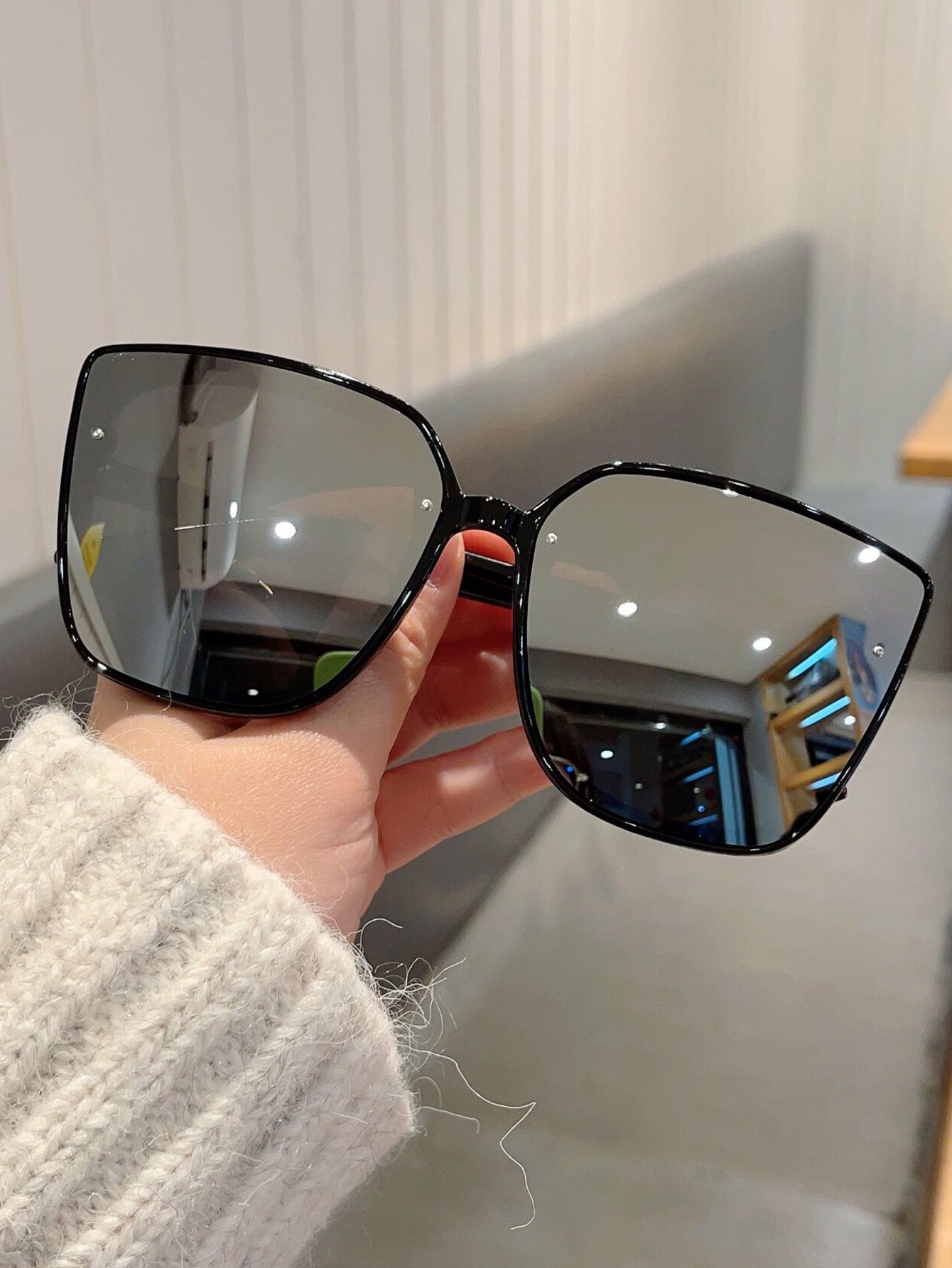 Chic Square Shape Oversized Sunglasses - Trendy Beach Accessory for Stylish Women Color-2 Color-3