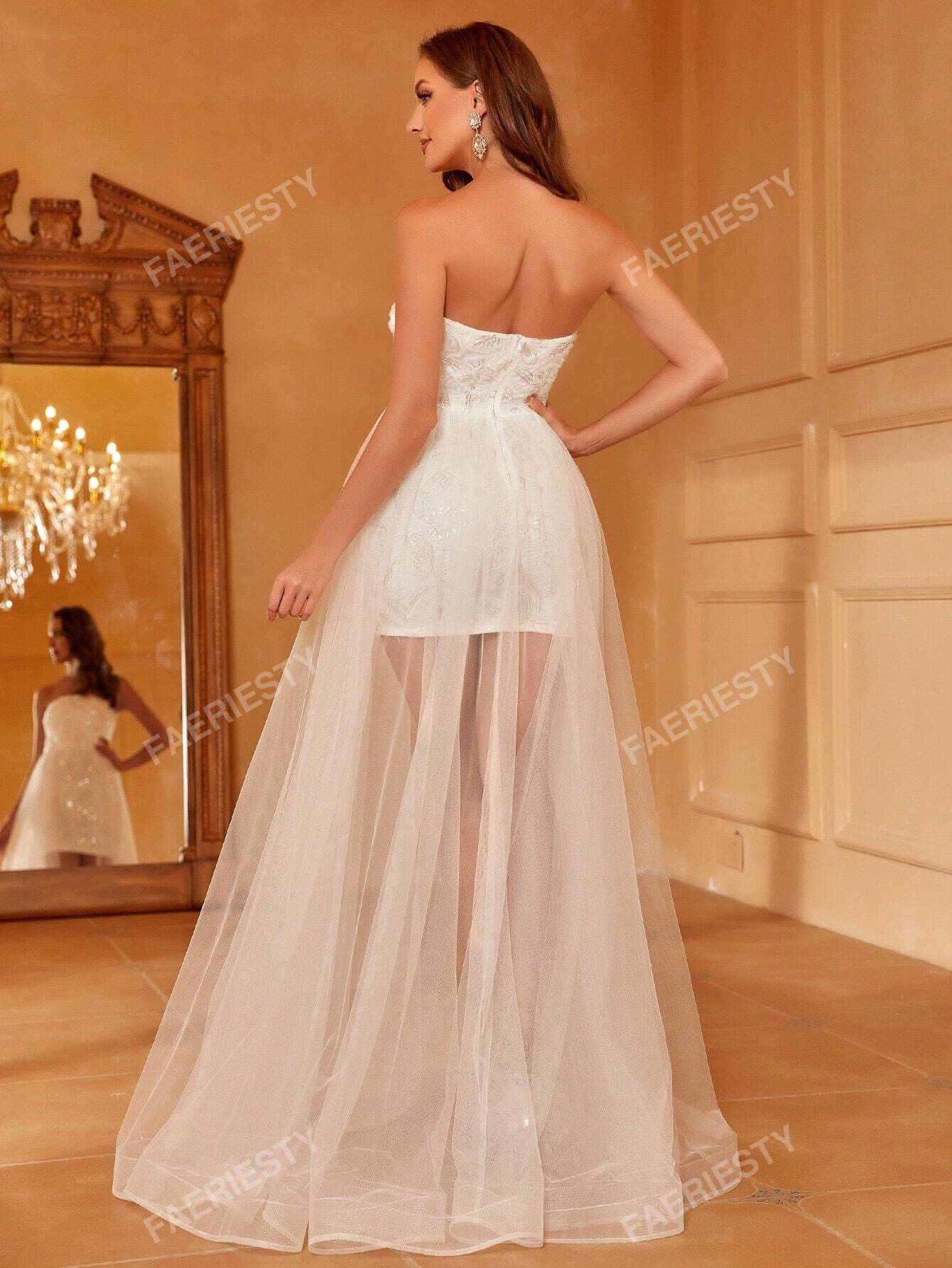 Elegant Floral Embroidery Mesh Overlay Tube Wedding Dress for Dreamy Bridal Look