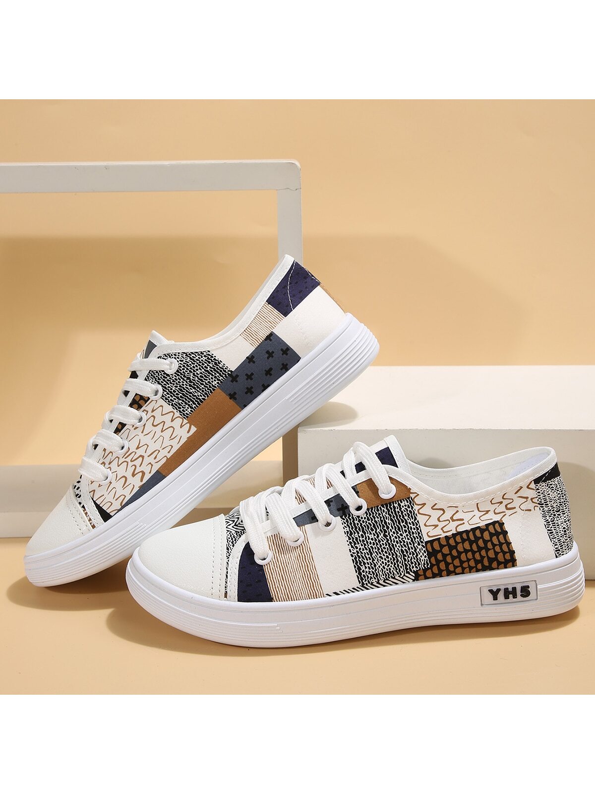 Trendy Women's Lightweight Canvas Lace-Up Shoes - Breathable & Anti-Slip