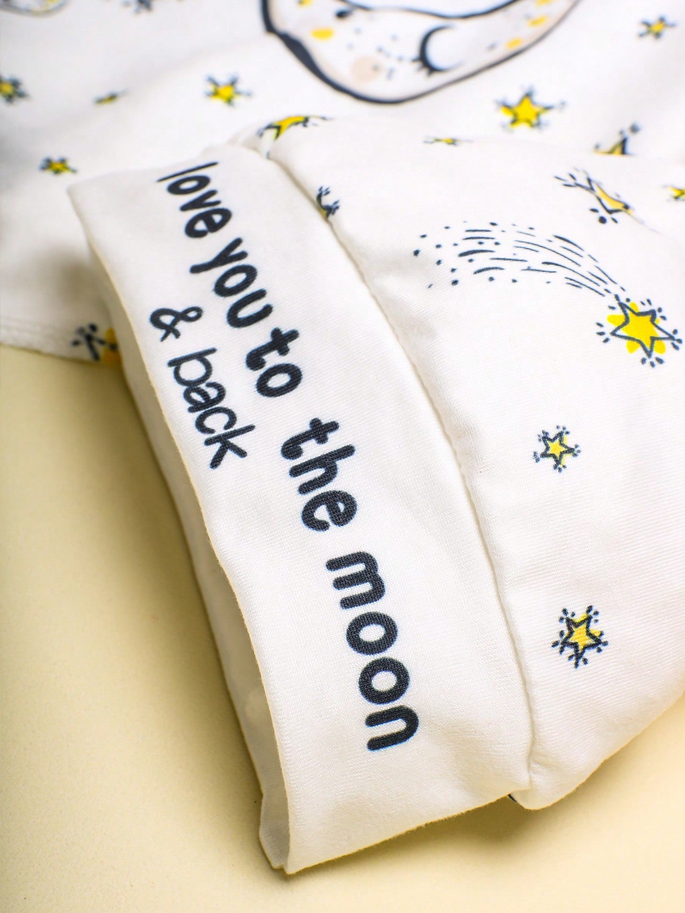 Adorable Newborn Baby Boy Star & Moon Print Blanket and Hat Photo Set