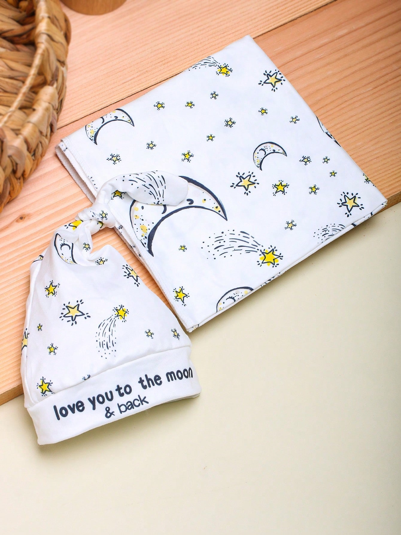 Adorable Newborn Baby Boy Star & Moon Print Blanket and Hat Photo Set