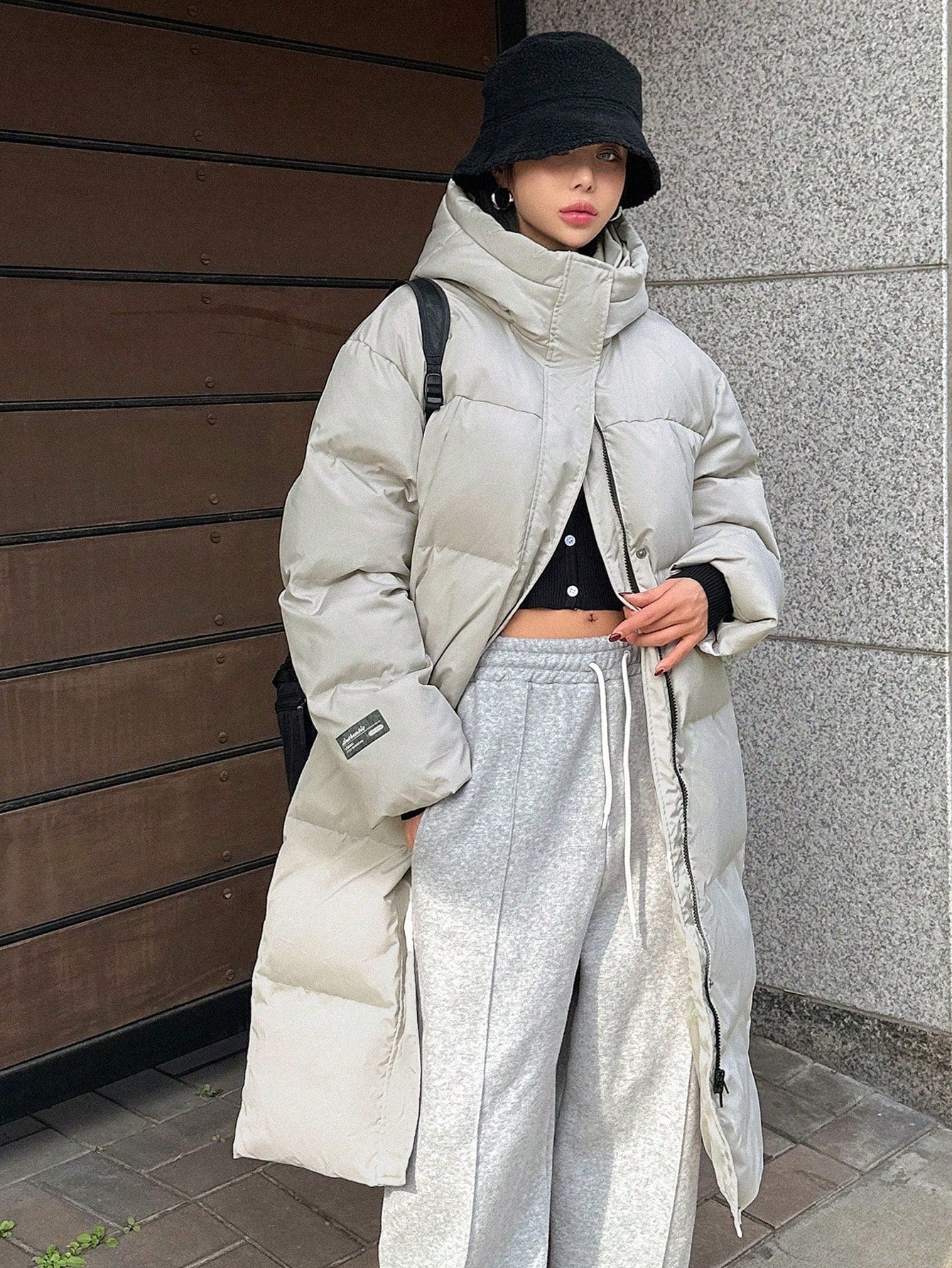 Women’s Thick Drawstring Hooded Puffer Coat with Letter Patches and Pockets