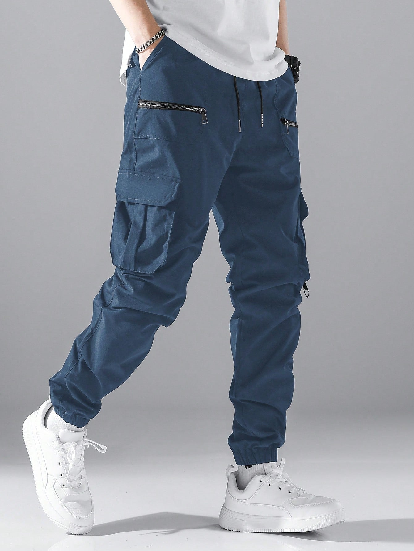 Loose Fit Cargo Pants with Flap Pockets and Drawstring Waist for Ultimate Comfort Black / S Black / M
