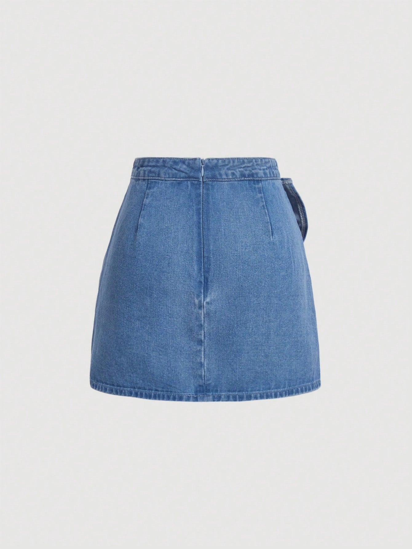 Chic High-Waisted Denim Mini Skirt with Bowknot Detail for a Stylish Look