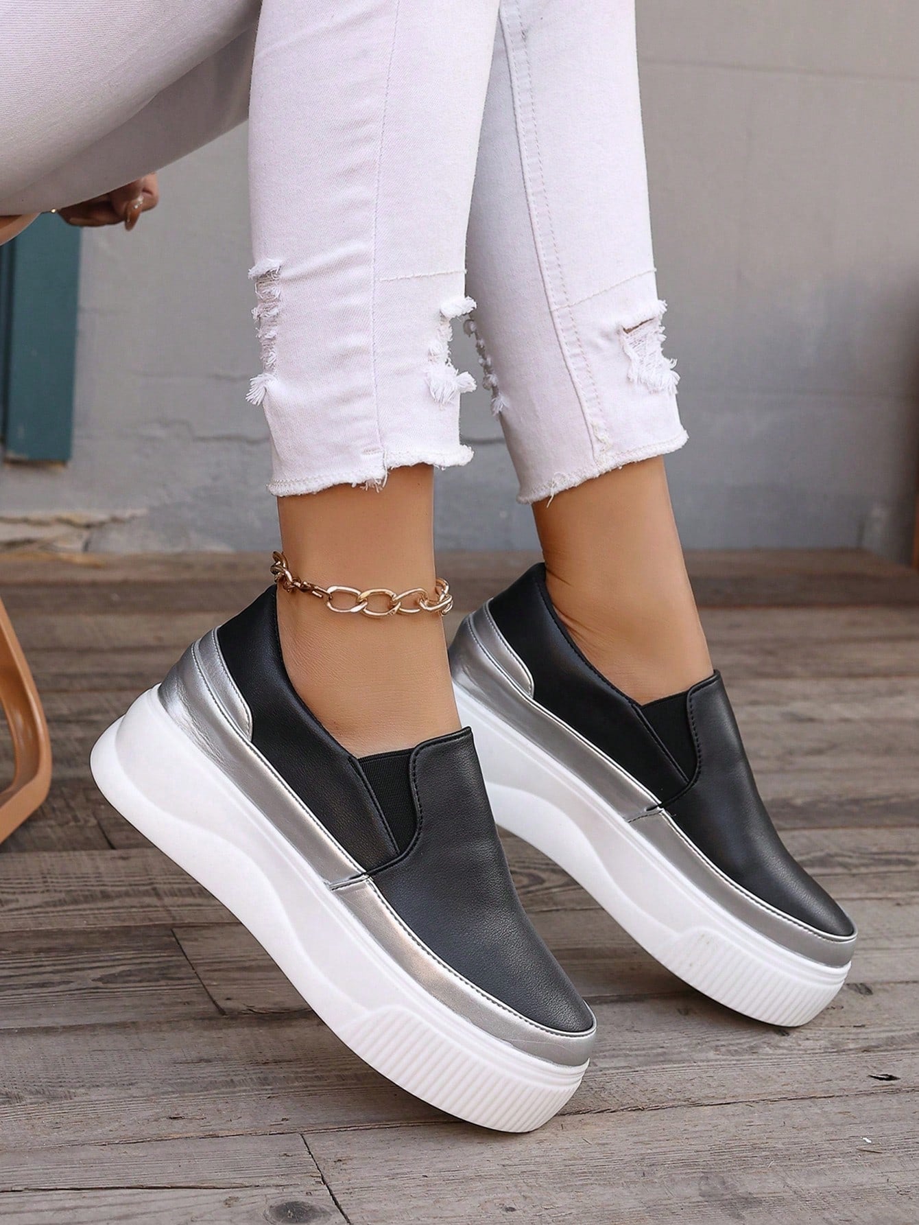 Casual Chic: Women's Thick-Soled Leather Loafers for Effortless Outdoor Style CN35 CN36