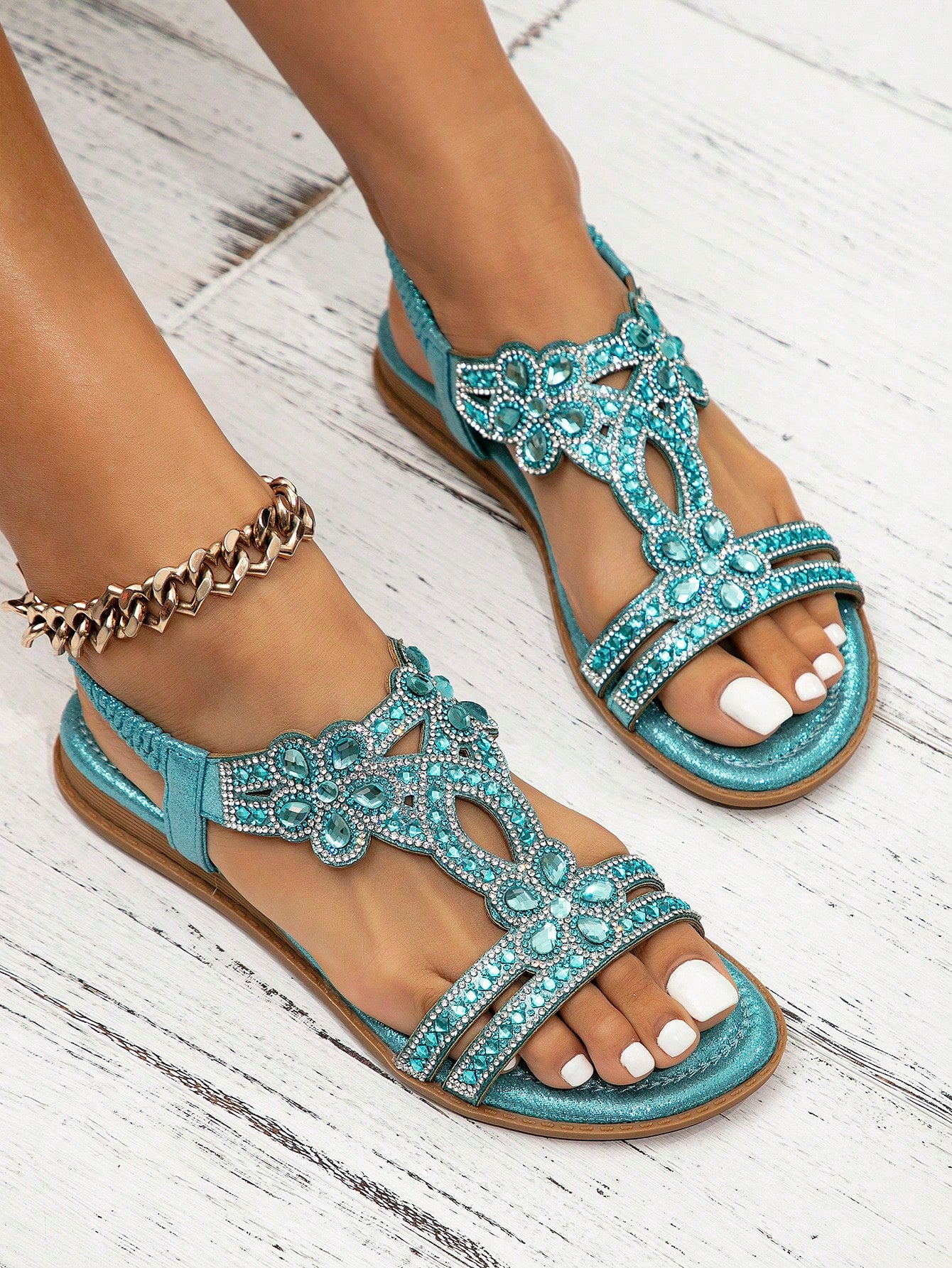 Stylish Plus-Size Round Toe Sandals for Women with Rhinestone Detail CN36 CN37 CN38 CN36-CN37-CN38-CN39-CN40-CN41-CN46-