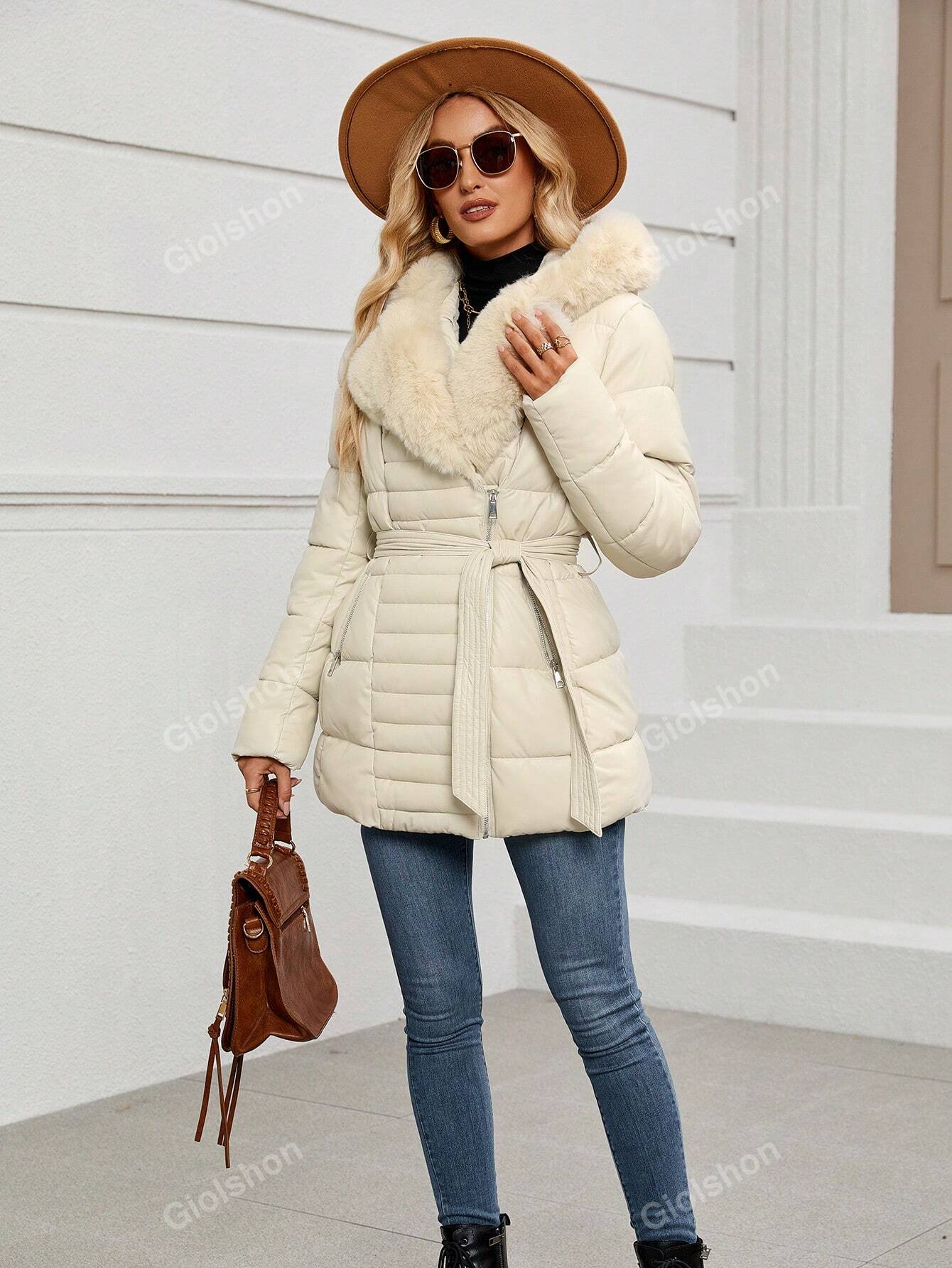 Chic & Cozy: Women's Minimalist Fleece Coat with Elegant Hood & Fluffy Collar