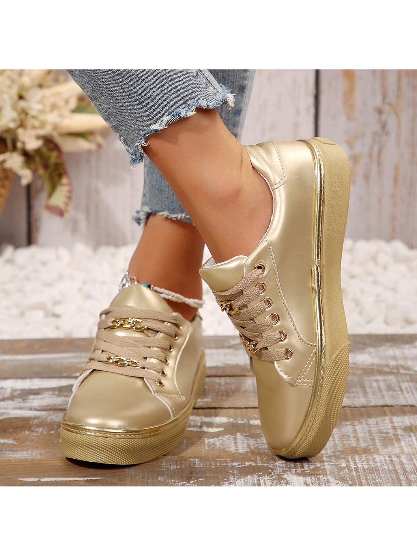 Stylish Round Toe Low-Top Canvas Sneakers for Women with Anti-Slip Sole Gold