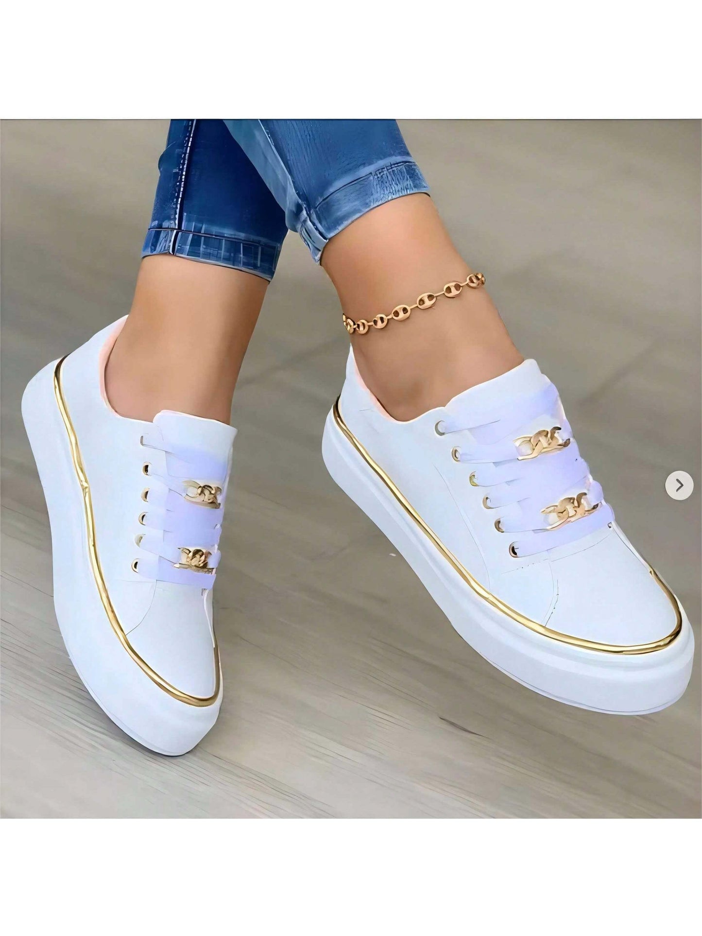Stylish Round Toe Low-Top Canvas Sneakers for Women with Anti-Slip Sole White
