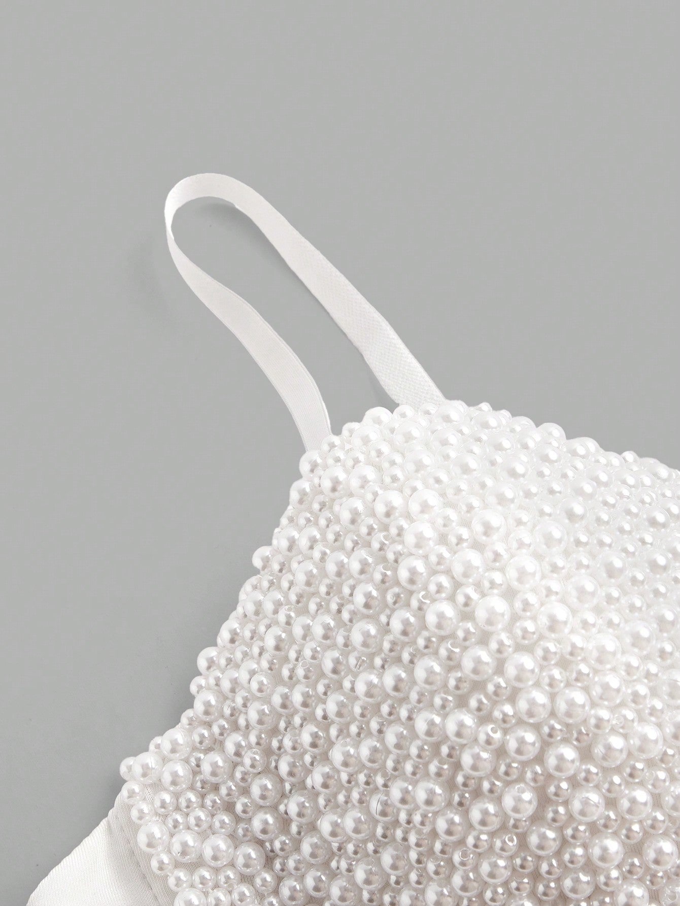 Plus Size Women's Elegant Fitted Camisole with Faux Pearl Embellishments Black / 1XL Black / 2XL Black / 3XL Black / 1XL-Black / 2XL-Black / 3XL-White / 1XL-White / 2XL-White / 3XL-