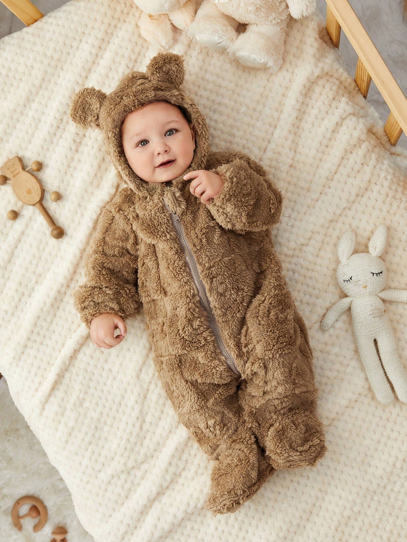 Cuddly Cartoon Print Fleece Hooded Romper for Newborns - Perfect for Autumn & Winter Adventures! White / 0-1M White / 1-3M
