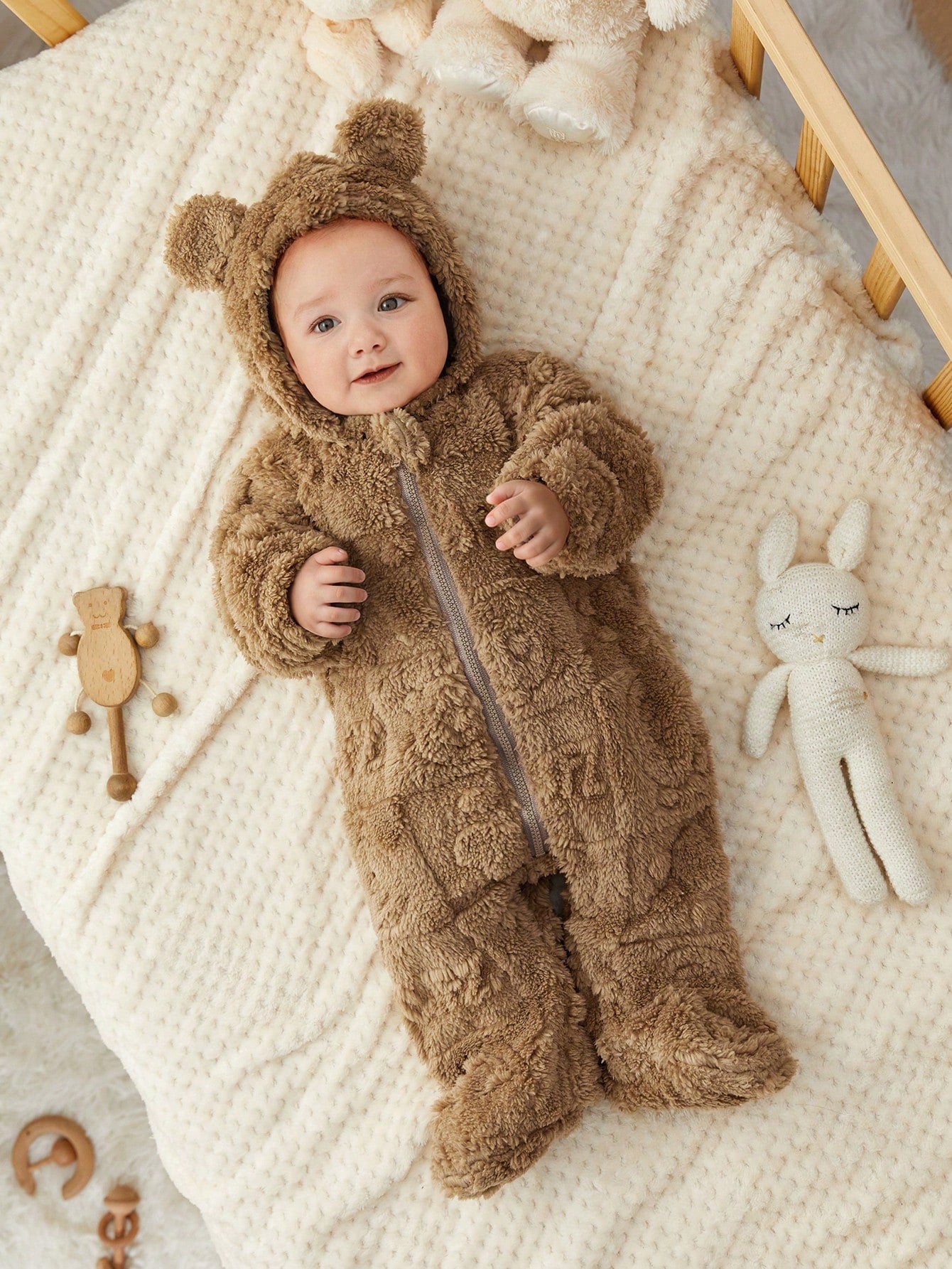 Cuddly Cartoon Print Fleece Hooded Romper for Newborns - Perfect for Autumn & Winter Adventures! White / 0-1M White / 1-3M