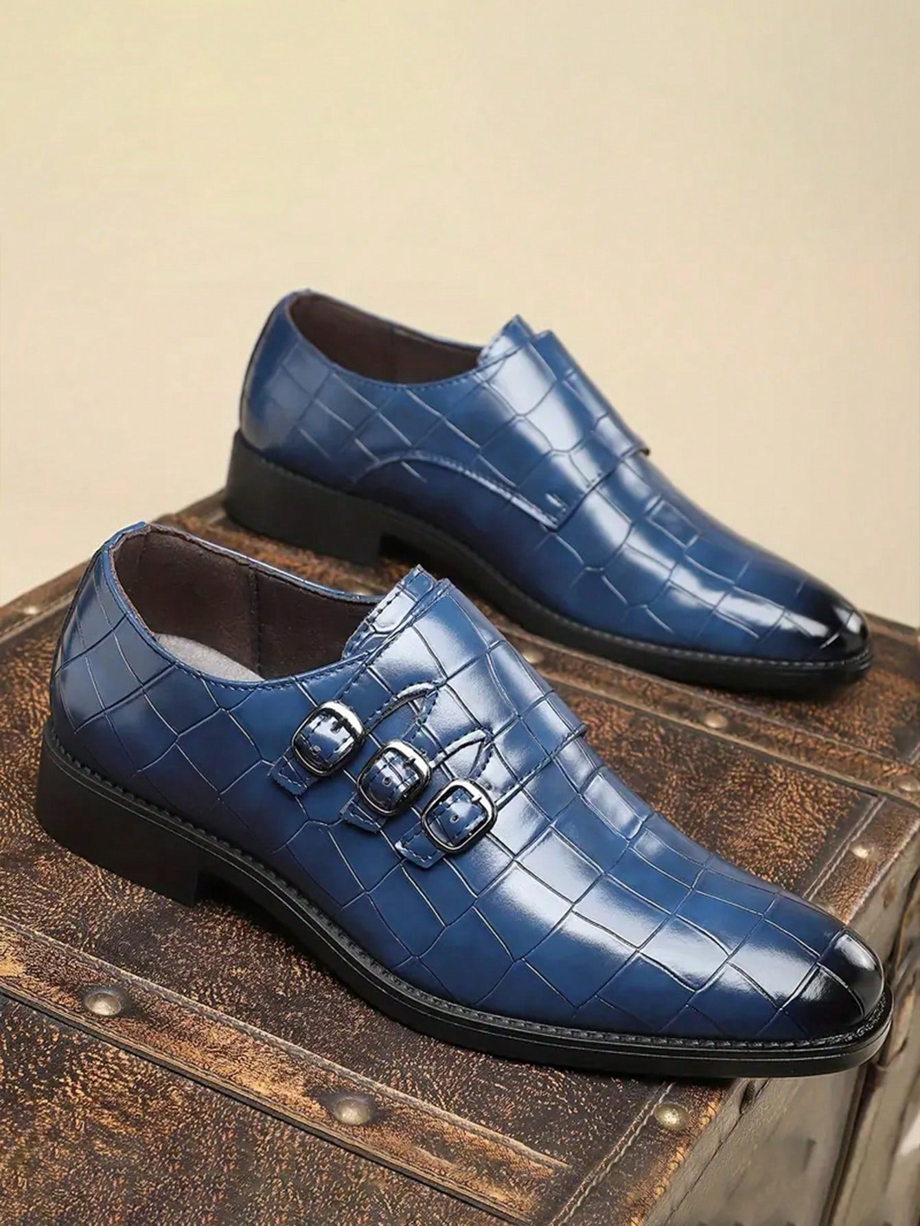 “Men's Stone Textured Monk Shoes - Stylish Elegance for Every Occasion” Blue