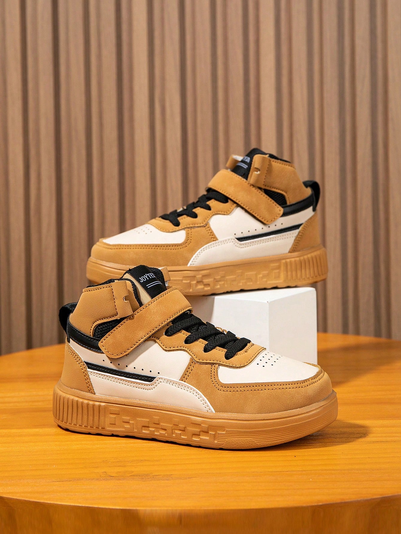 Trendy High-Top Sports Sneakers for Kids - Lightweight, Breathable & Slip-On Brown