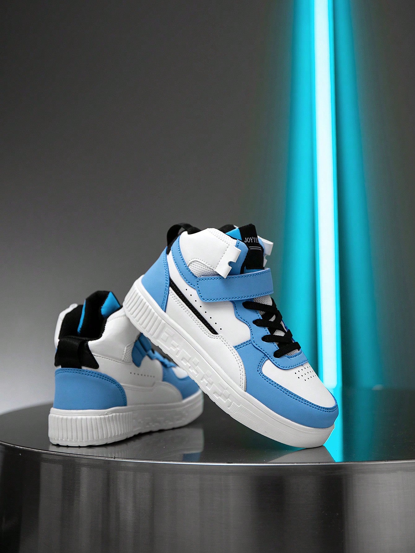 Trendy High-Top Sports Sneakers for Kids - Lightweight, Breathable & Slip-On Blue and White