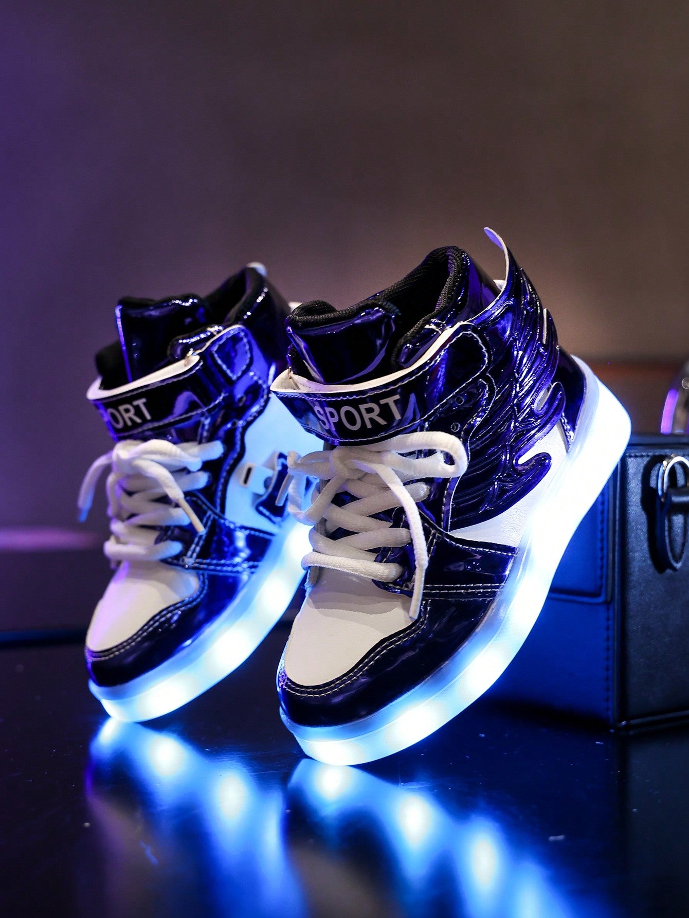 Glow in the Dark USB Rechargeable LED Sneakers for Kids – Fun Light-Up Casual White / EUR25 White / EUR26 White / EUR27 White / EUR25-White / EUR26-White / EUR27-White / EUR28-White / EUR29-White / EUR33-Gold / EUR25-Gold / EUR26-Gold / EUR27-Gold / EUR28-Gold / EUR29-Gold / EUR31-Gold / EUR33-Gold / EUR35-Blue / EUR25-Blue / EUR26-Blue / EUR27-Blue / EUR28-Blue / EUR29-Blue / EUR31-Blue / EUR33-Blue / EUR35-
