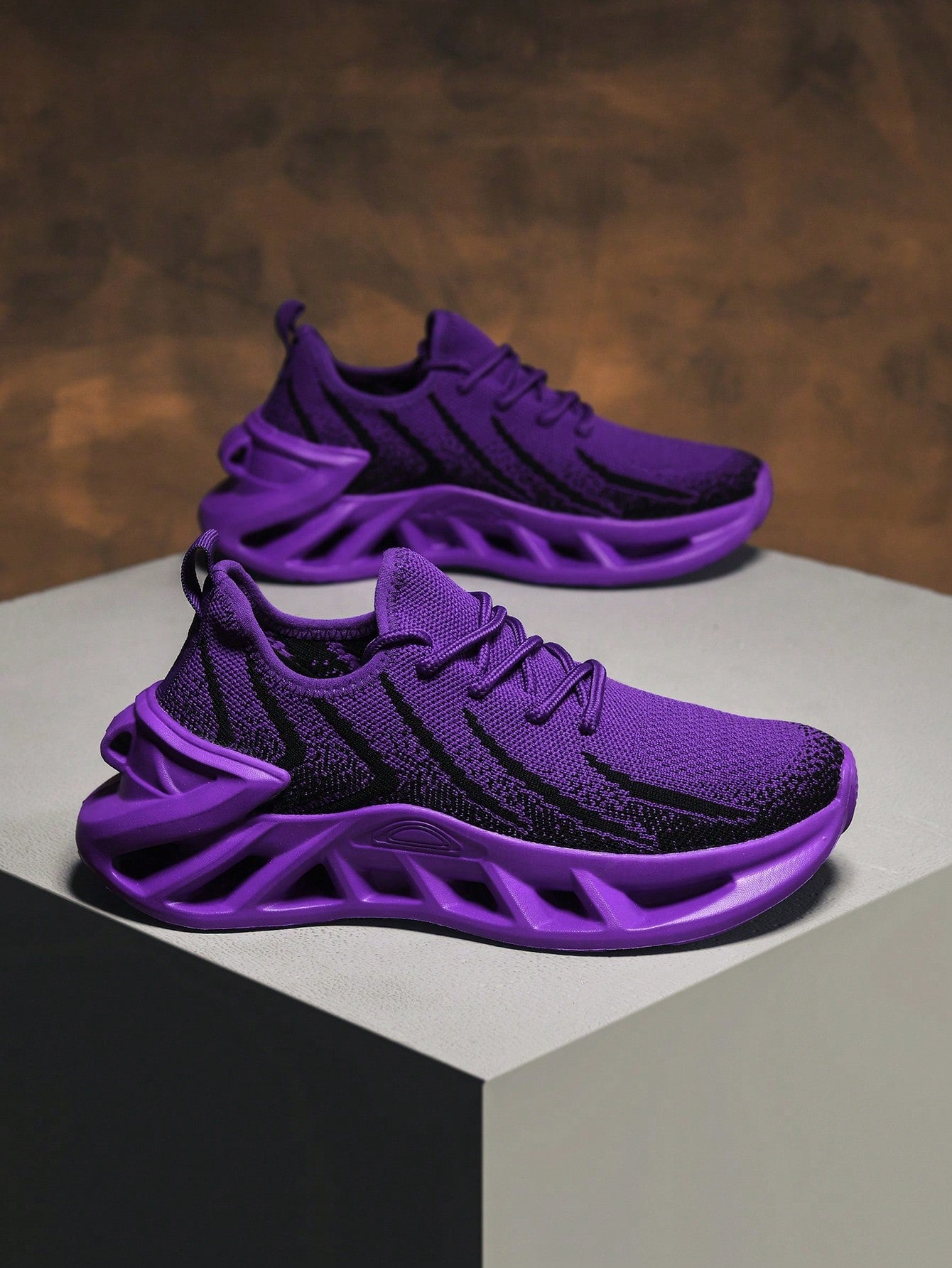 Men's Shock-Absorbing Blade Design Running Sneakers - Breathable Knit Performance Shoes EUR37 EUR38