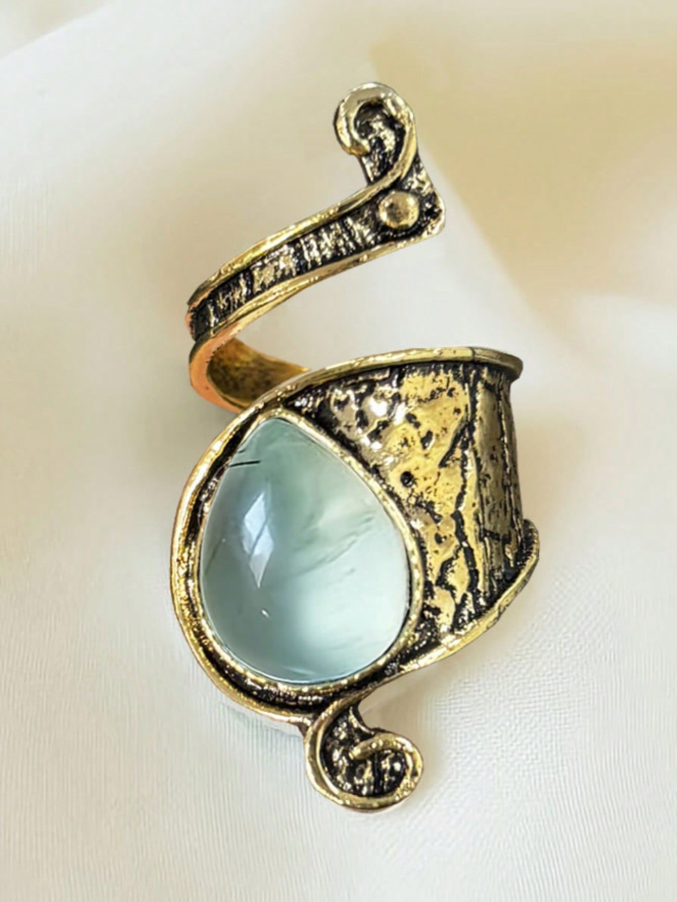 Vintage Asymmetrical Stone Inlaid Adjustable Alloy Ring - Trendy Statement Piece Gold one-size