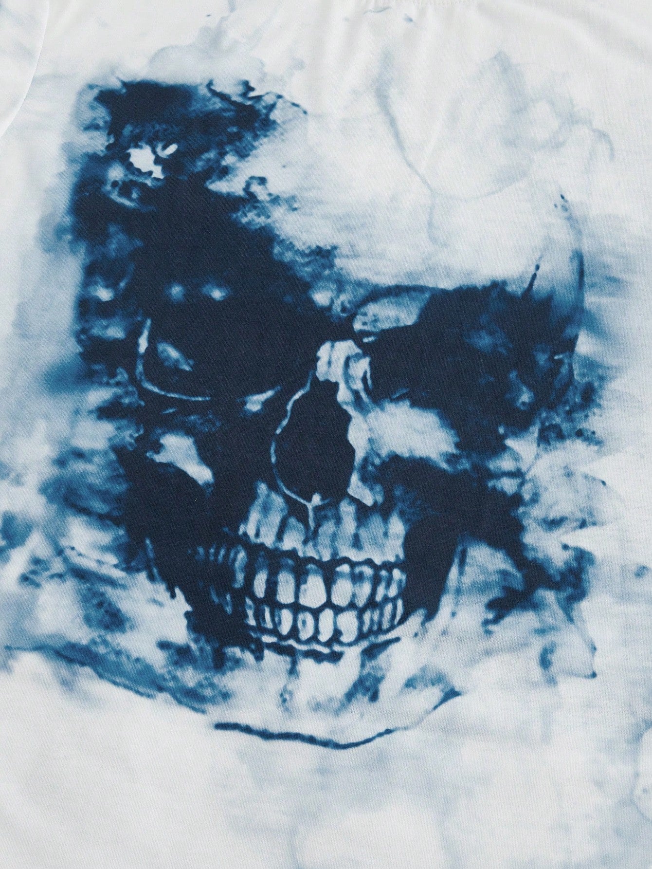 Bold Skull Graphic Casual Crew Neck T-Shirt for Men