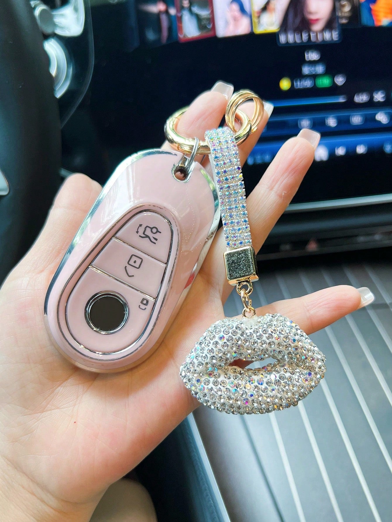 Sparkling Rhinestone Lips Keychain - Perfect Valentine's Day Gift! Pink White