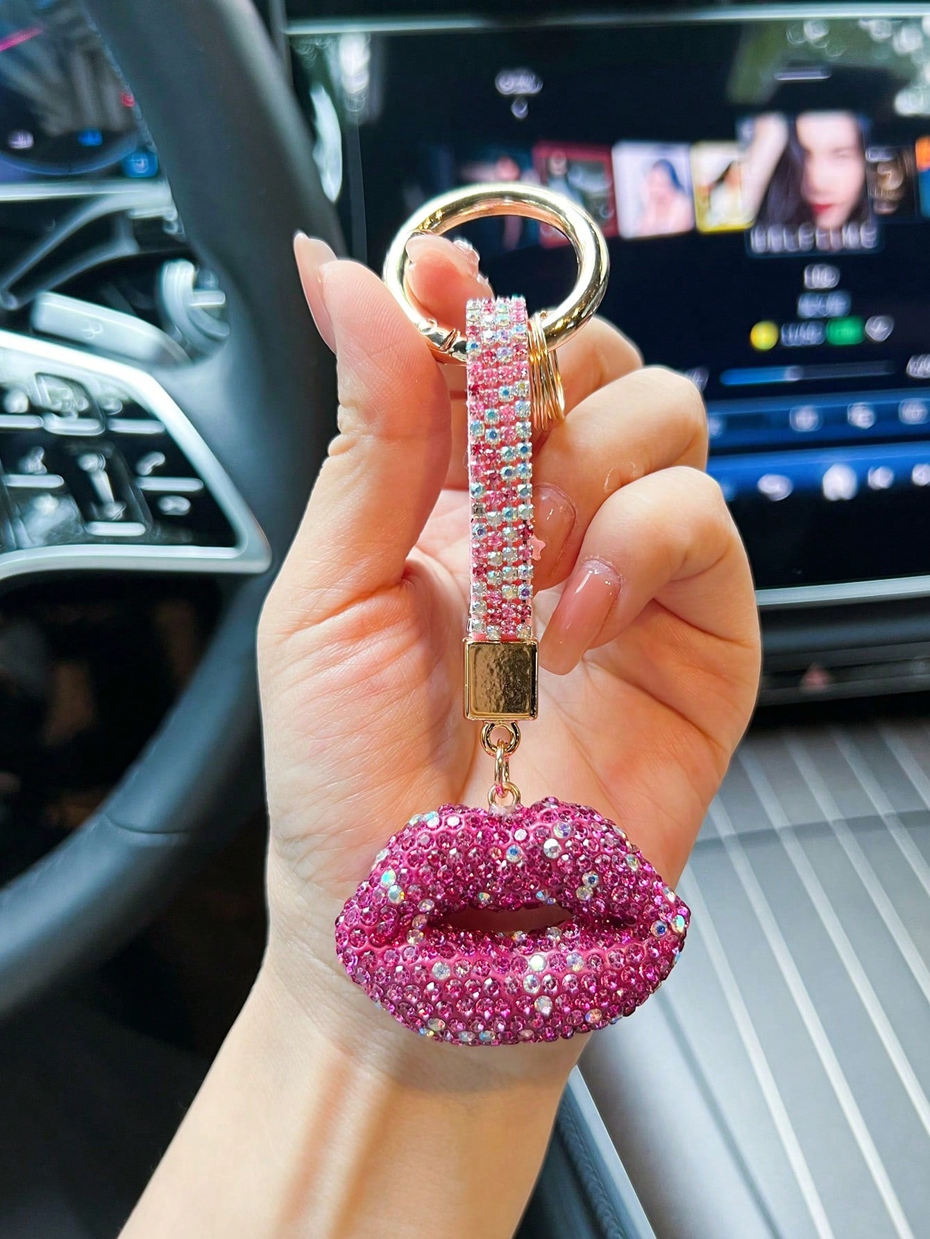 Sparkling Rhinestone Lips Keychain - Perfect Valentine's Day Gift! Pink White