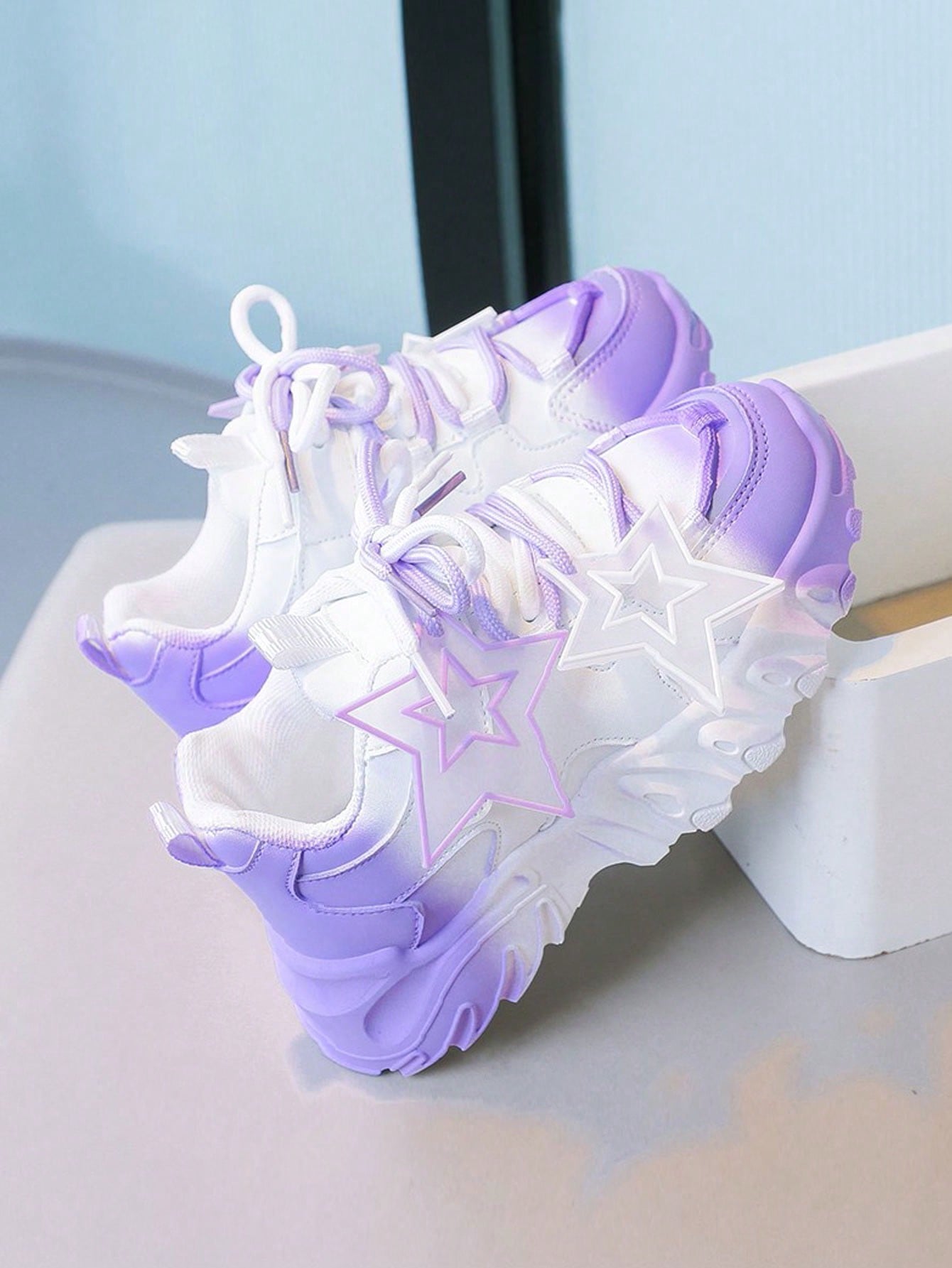 Charming Ombre Star Low-Top Sneakers for Kids - All-Season Anti-Slip Athletic Shoes Purple