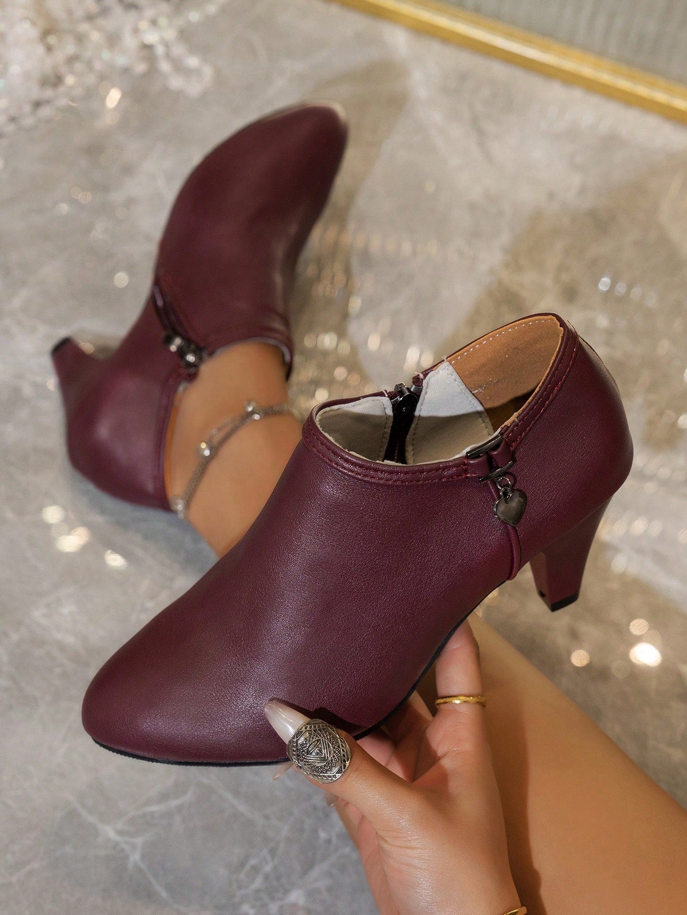 Pointed Toe High Heel Pumps with Deep V Design Black / EUR36 Black / EUR37