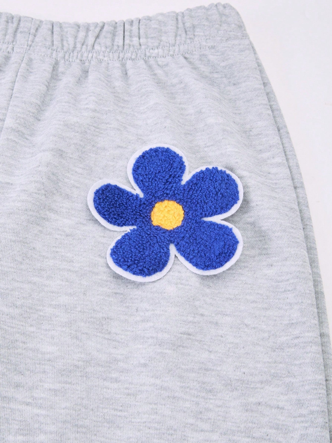 Chic Floral Embroidered Hoodie & Flared Pants Set for Trendy Teen Girls 13Y 14Y