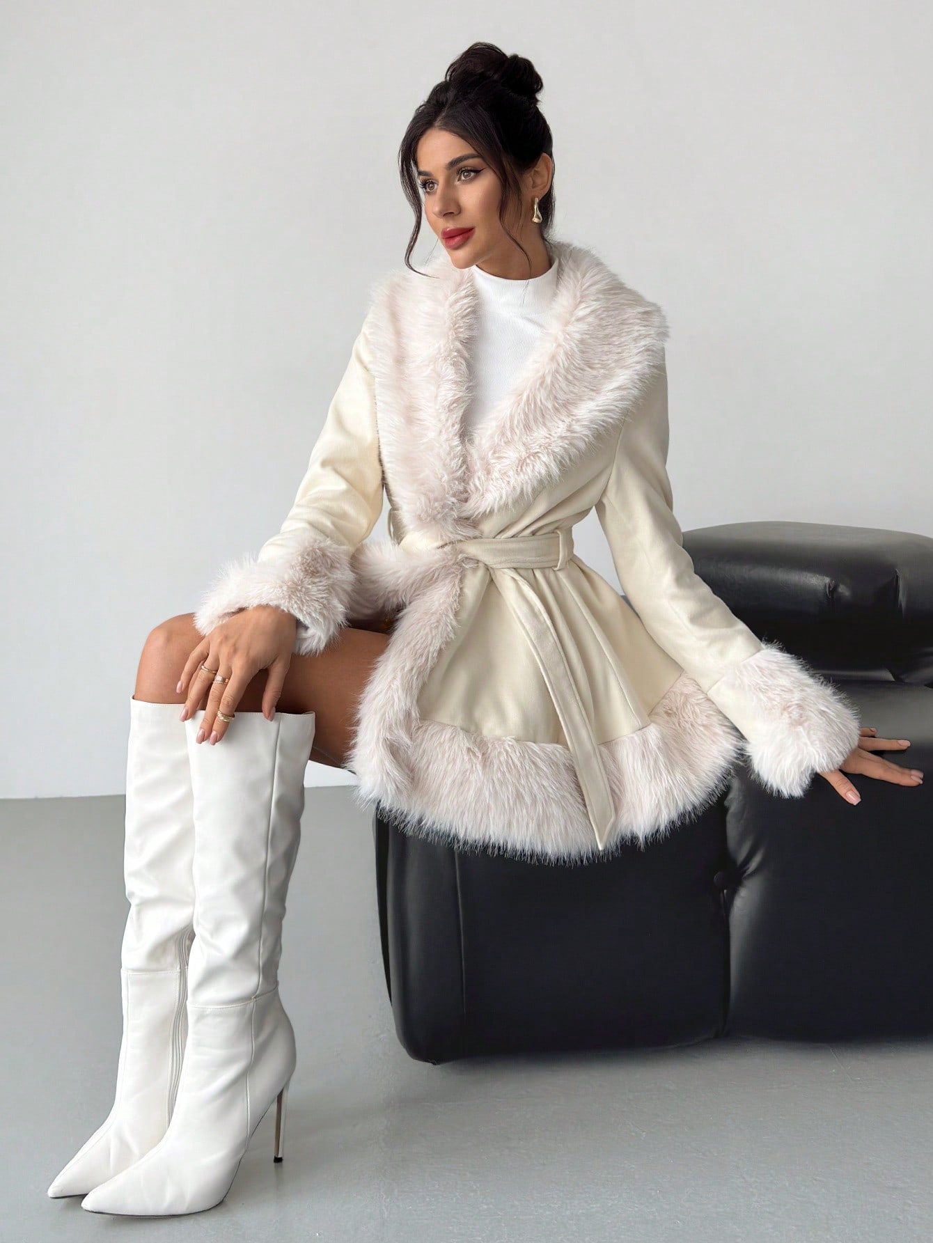 Chic Winter Elegance: Plush Beige Fur Coat for Stylish Holiday Gatherings