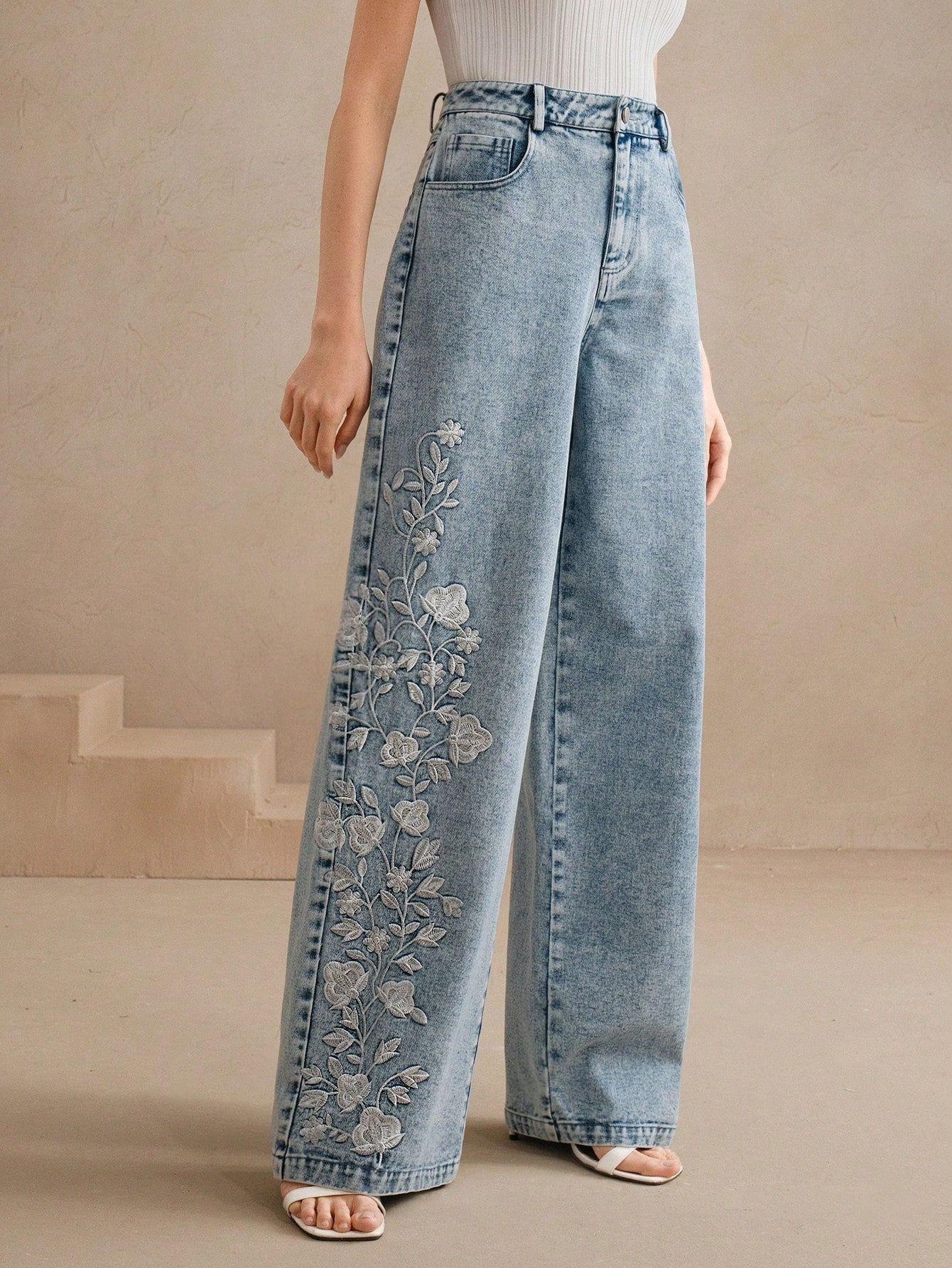 Elegant Floral Embroidered Long Pants for Women – Perfect Vacation Style S M L S-M-L-XL-