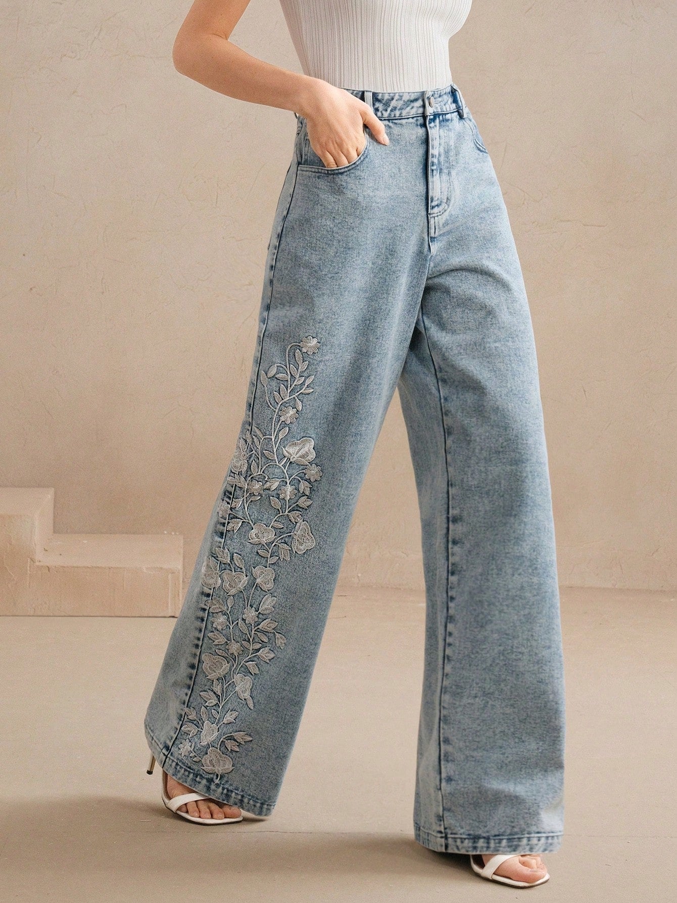 Elegant Floral Embroidered Long Pants for Women – Perfect Vacation Style S M L S-M-L-XL-