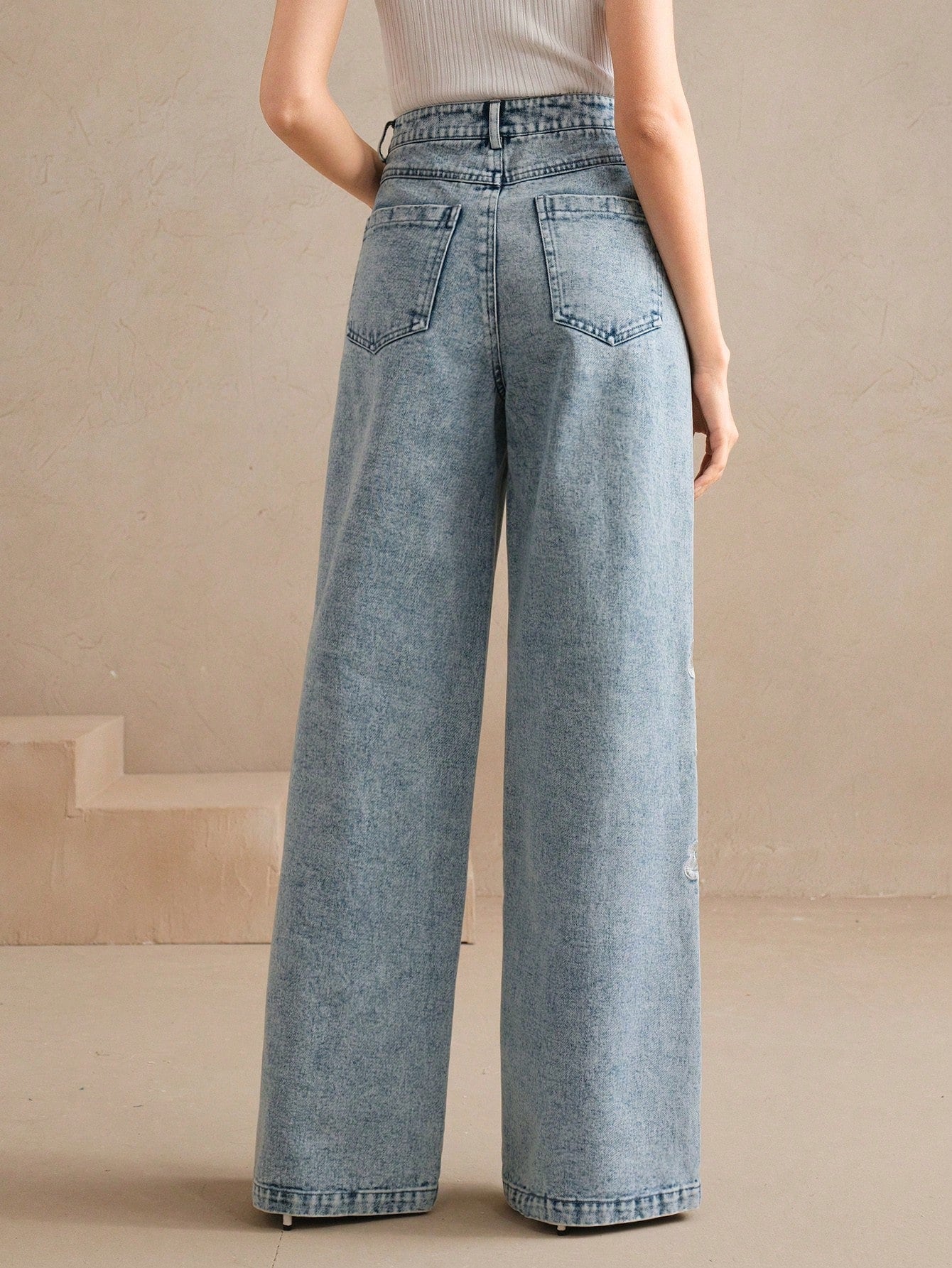 Elegant Floral Embroidered Long Pants for Women – Perfect Vacation Style S M L S-M-L-XL-