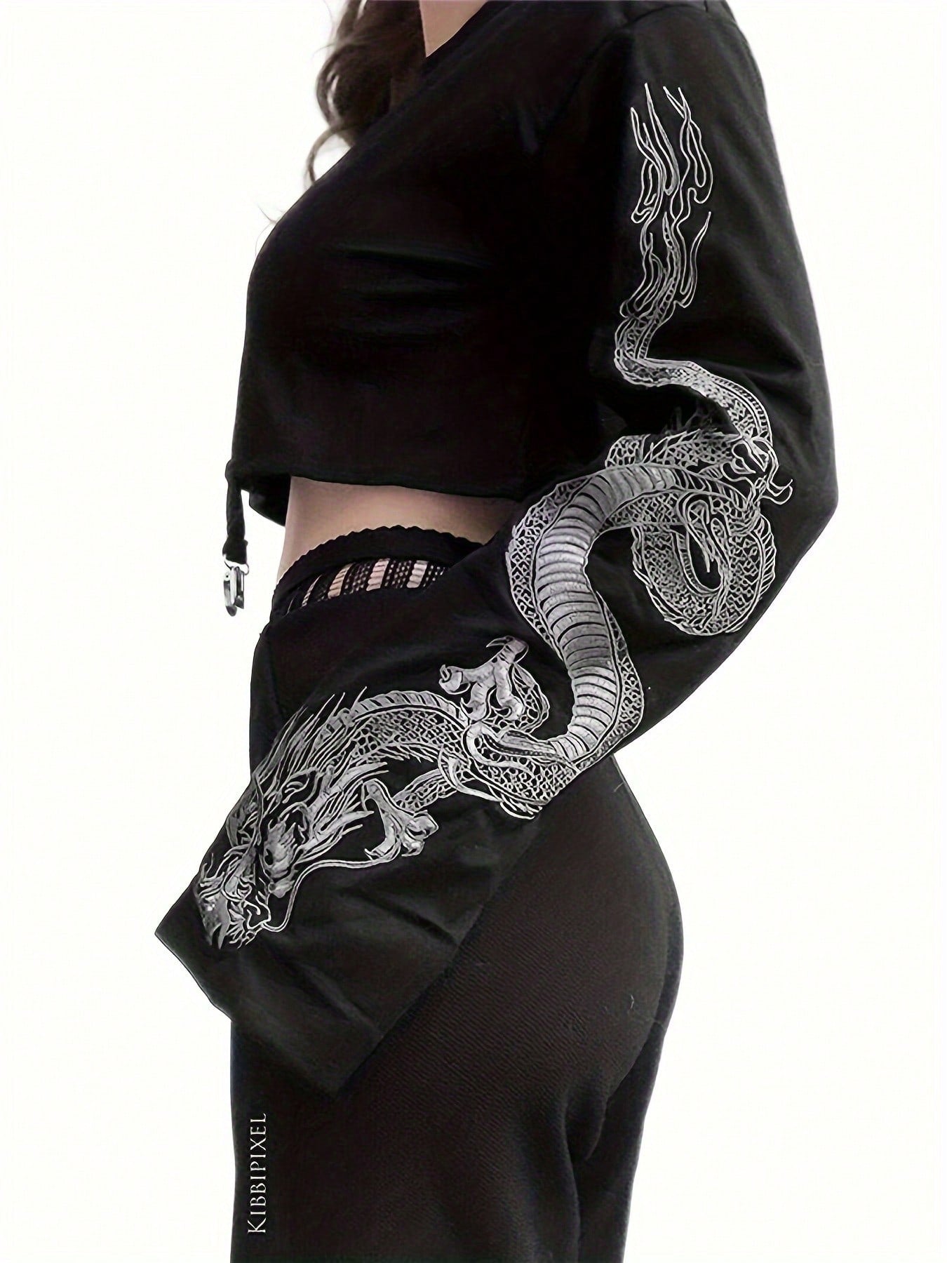 Edgy Chic: Long Sleeve Chinese Dragon Print Crop Top for Bold Fashionistas S M L S-M-L-