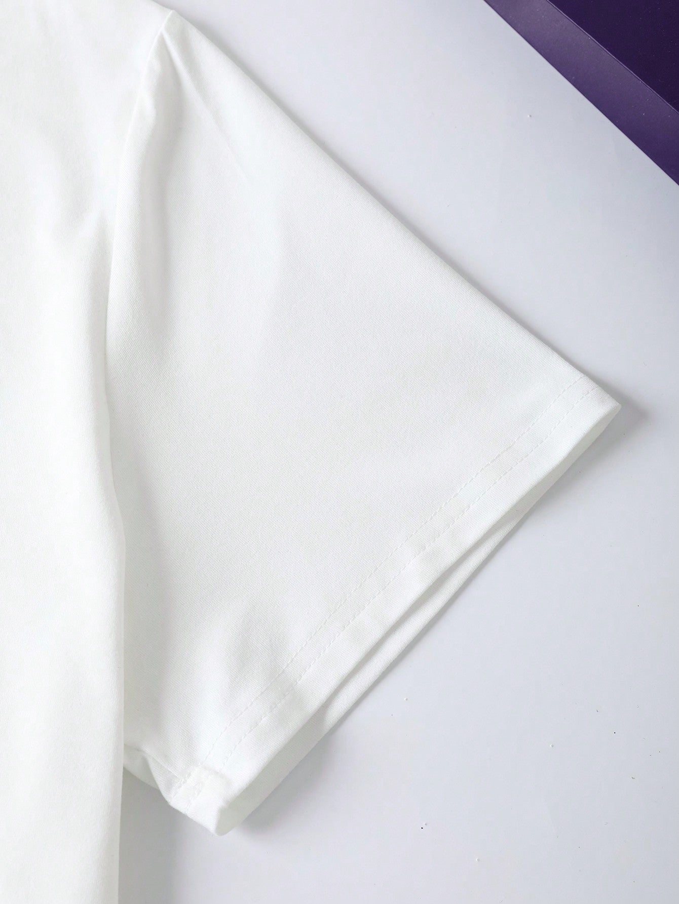 Plus Size Mardi Gras Casual White T-Shirt - Relaxed Fit for Festive Comfort 0XL 1XL