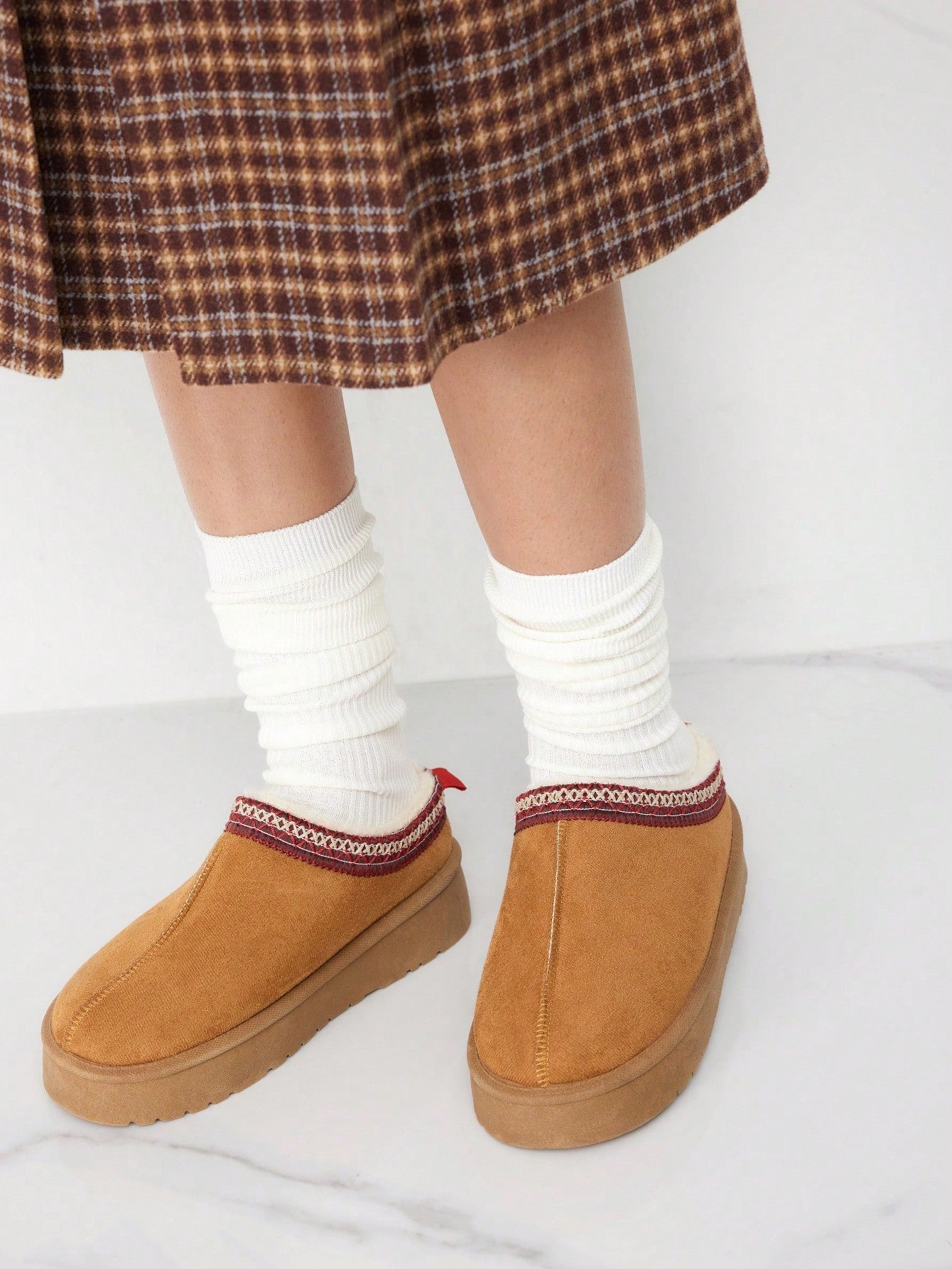 Chic Suede Platform Mule Flats – Elevate Your Style with Effortless Comfort! US6 US7
