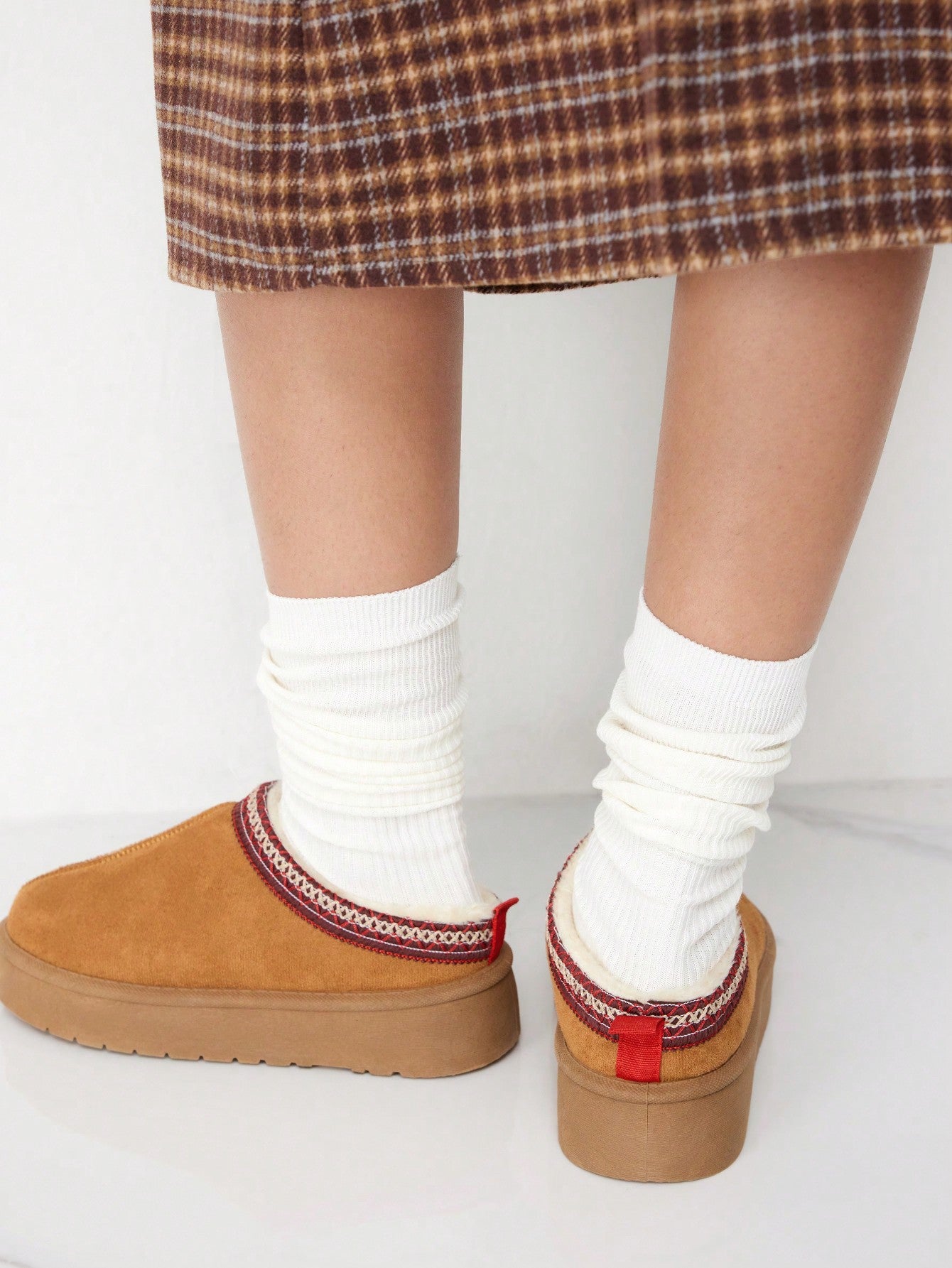 Chic Suede Platform Mule Flats – Elevate Your Style with Effortless Comfort! US6 US7