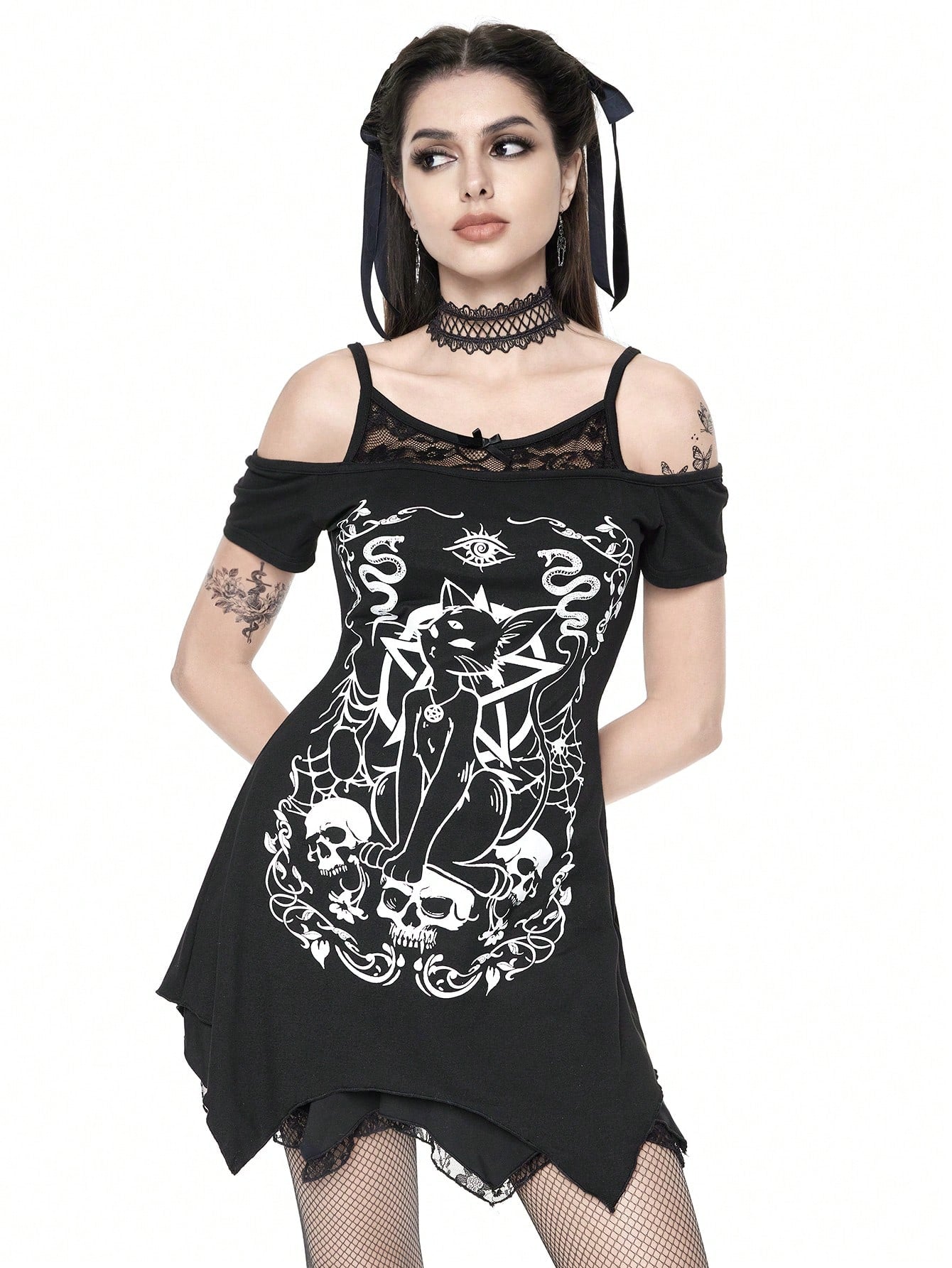 Mysterious Cat Eyes Gothic T-Shirt for Women XS S M XS-S-M-L-