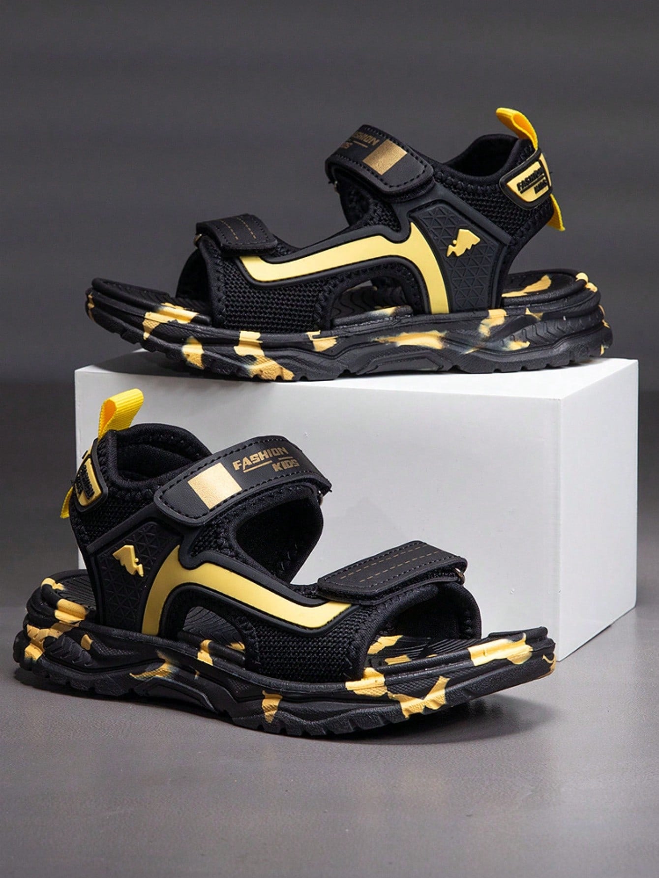 Breathable Kids' Open Toe Sandals - Lightweight Summer Beach Shoes with Hook and Loop Closure Gold