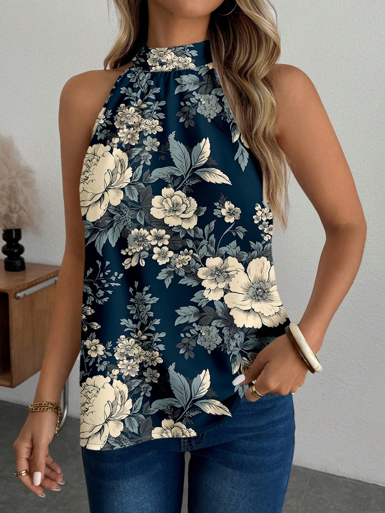 Vibrant Blue Floral Print Sleeveless Blouse for Women - Perfect Spring