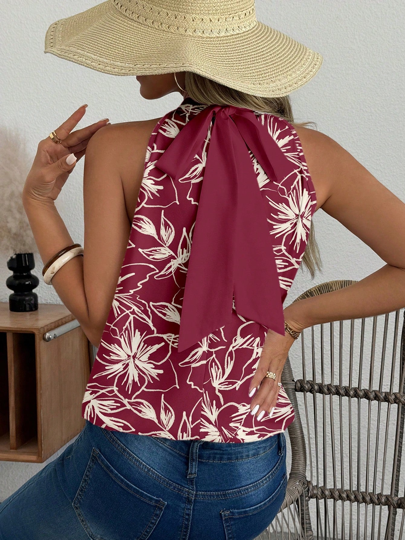 Vibrant Blue Floral Print Sleeveless Blouse for Women - Perfect Spring Multicolor-2