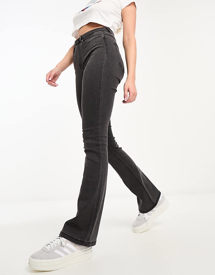 https://images.asos-media.com/products/noisy-may-sallie-high-waisted-flare-jeans-in-dark-gray/201351274-3?$n_750w$&wid=750&fit=constrain