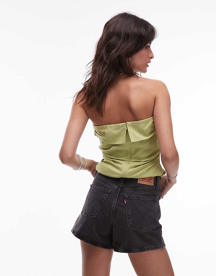 https://images.asos-media.com/products/levis-high-waisted-mom-shorts-in-black/201847001-1-wonderful?$n_750w$&wid=750&fit=constrain