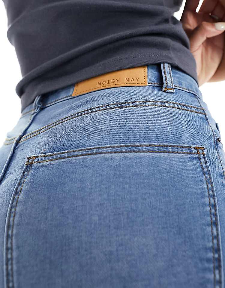 https://images.asos-media.com/products/noisy-may-sallie-high-waisted-flare-jeans-in-light-blue/204825939-2?$n_750w$&wid=750&fit=constrain