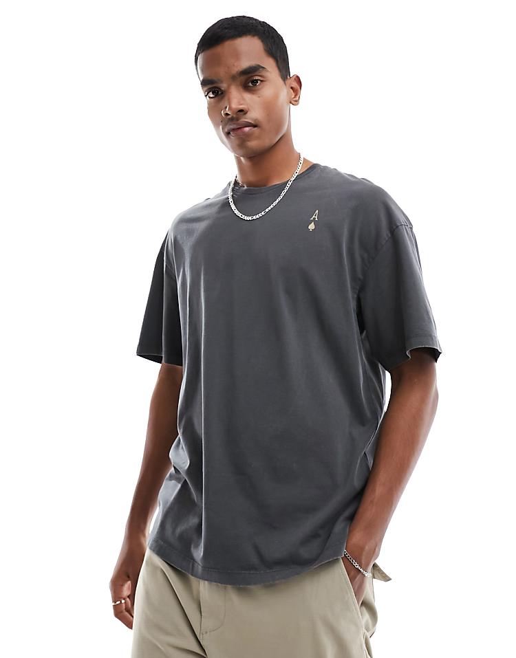 https://images.asos-media.com/products/adpt-oversized-t-shirt-with-ace-of-spades-back-print-in-washed-gray/205256020-3?$n_750w$&wid=750&fit=constrain