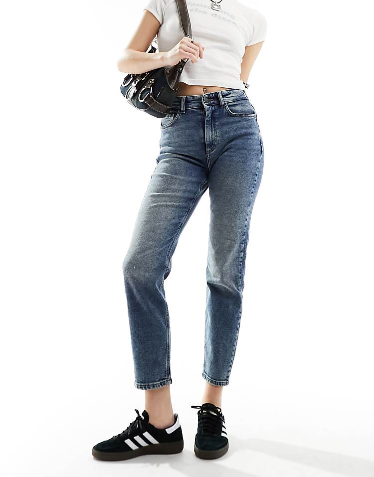 https://images.asos-media.com/products/noisy-may-moni-high-waisted-straight-jeans-in-mid-wash-blue/205631059-1-darkbluedenim?$n_750w$&wid=750&fit=constrain