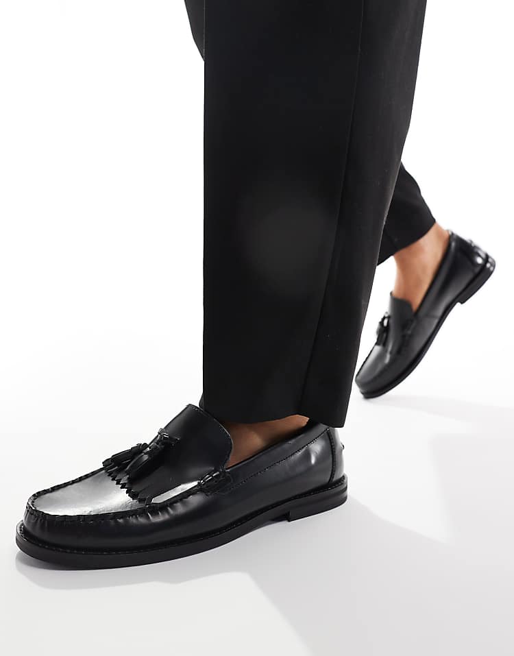 https://images.asos-media.com/products/asos-design-loafers-with-fringe-detail-in-polished-black-leather/205798355-5?$n_750w$&wid=750&fit=constrain